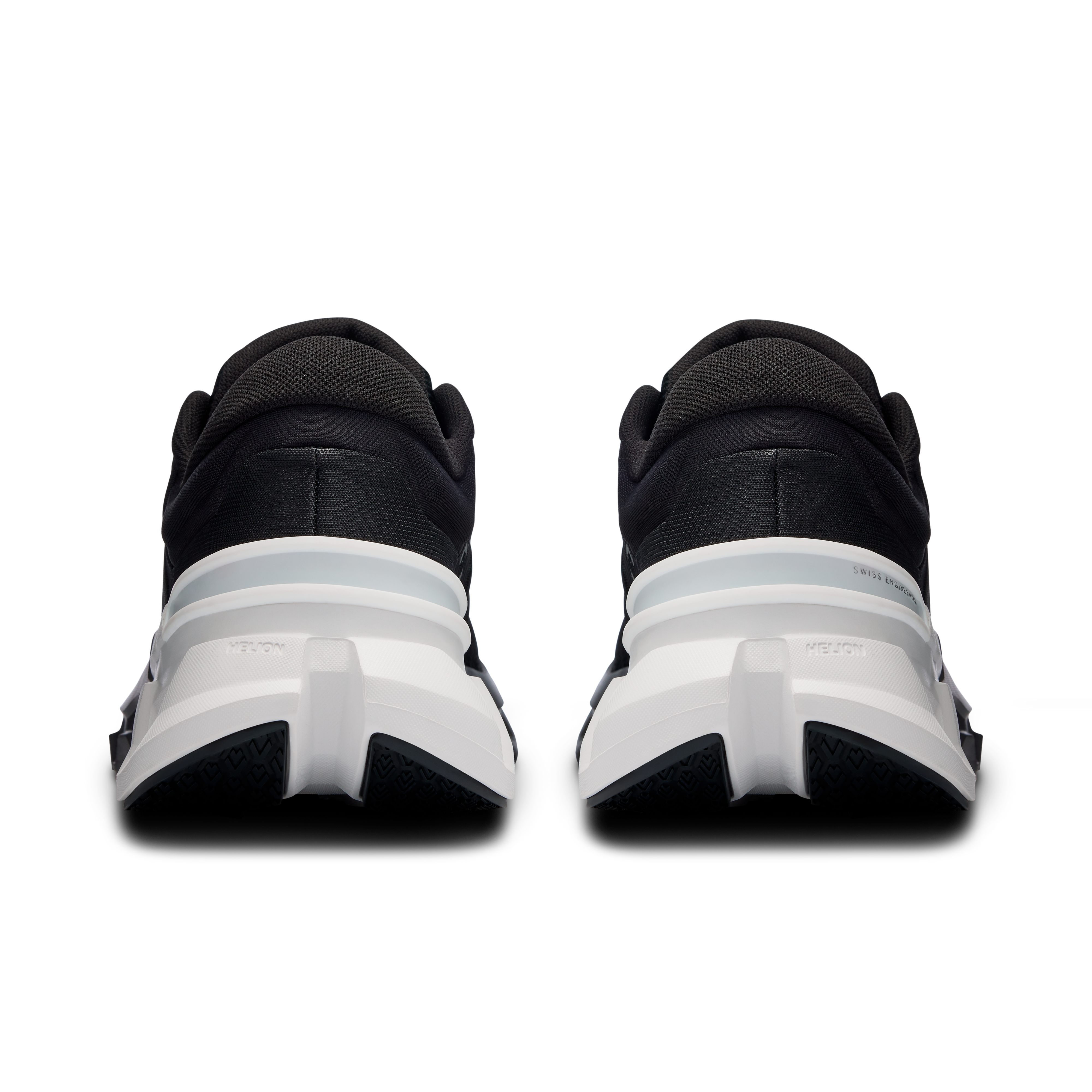 On Cloudflyer 5 Black & White Homme Running sur route Chaussures