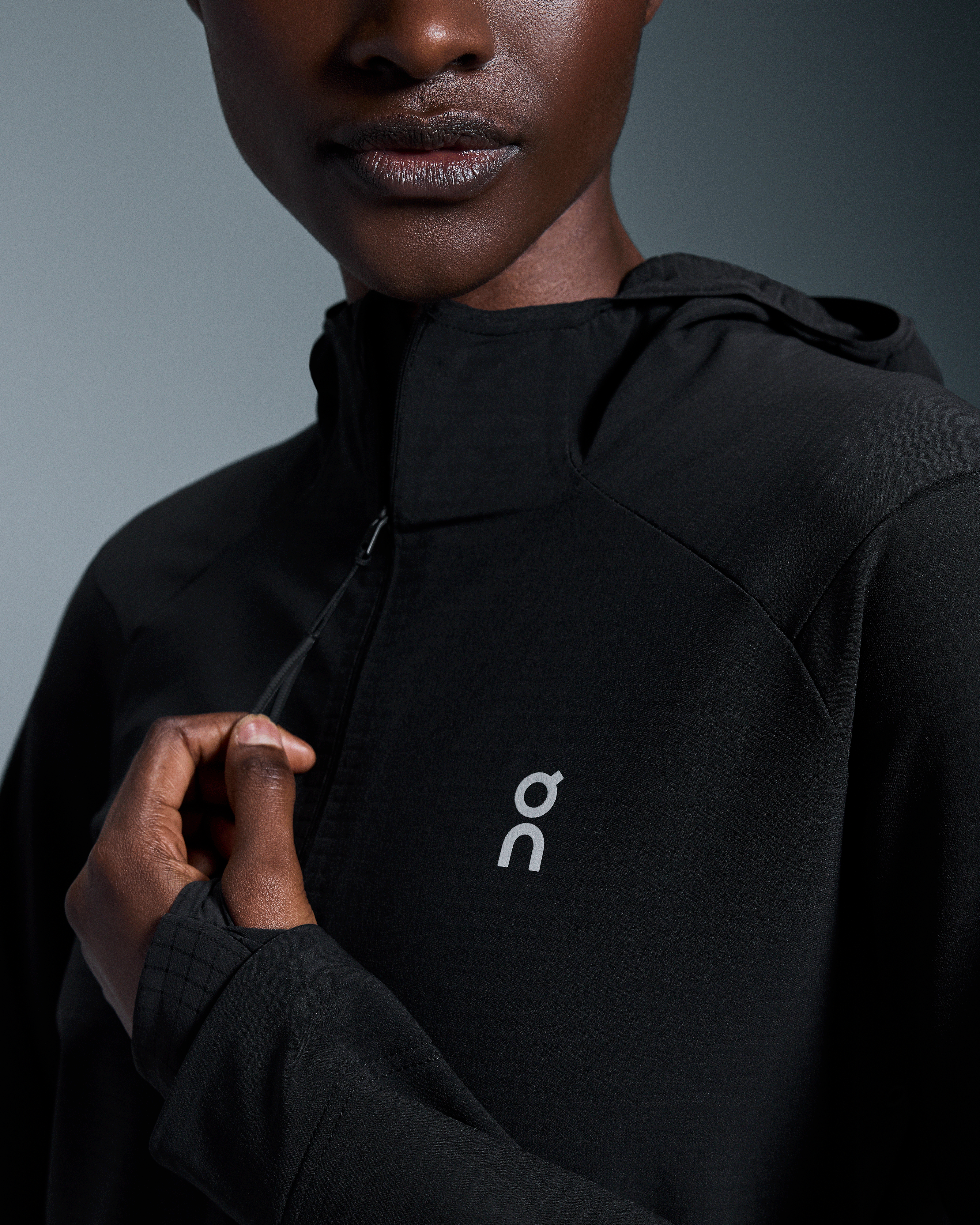 On Pace Hoodie Black Femme Sweats à capuche et sweats