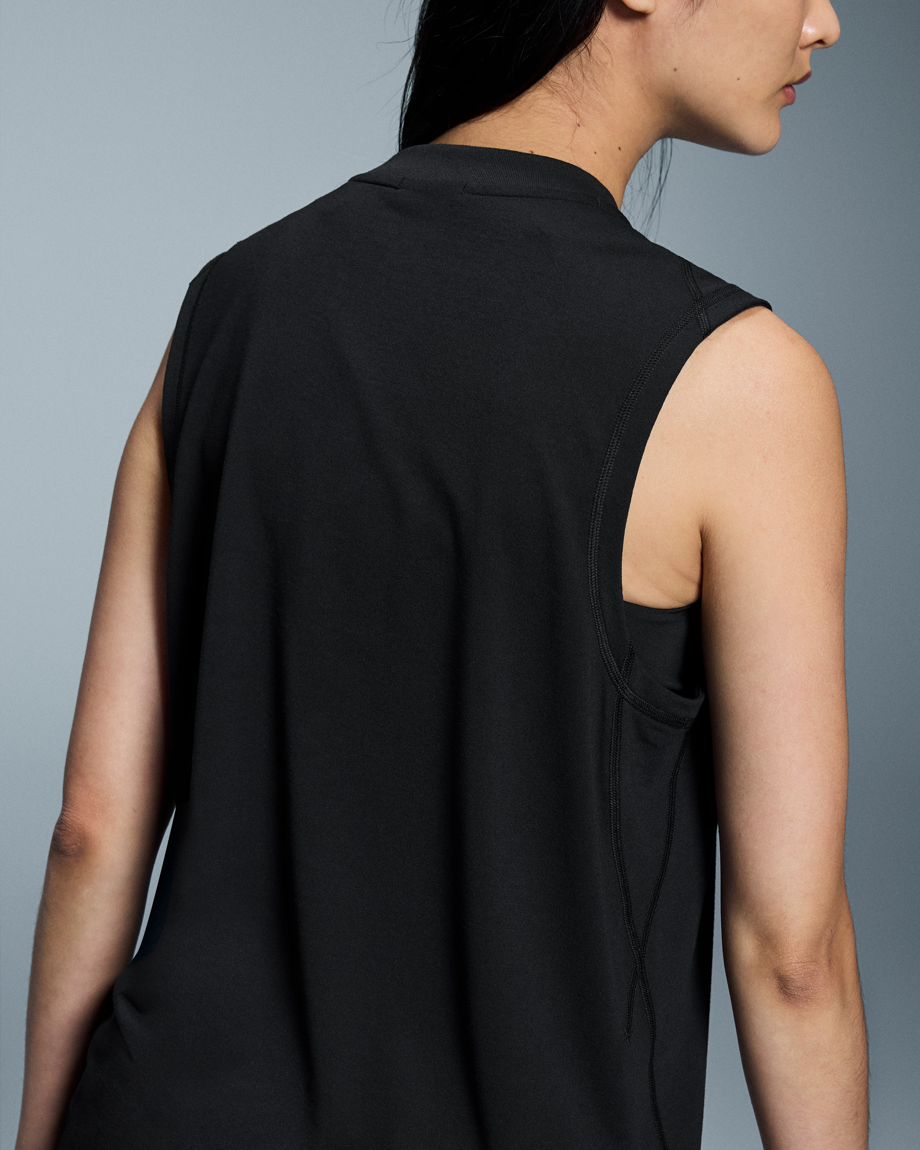 On Train Tank Black Femme Hauts et t-shirts