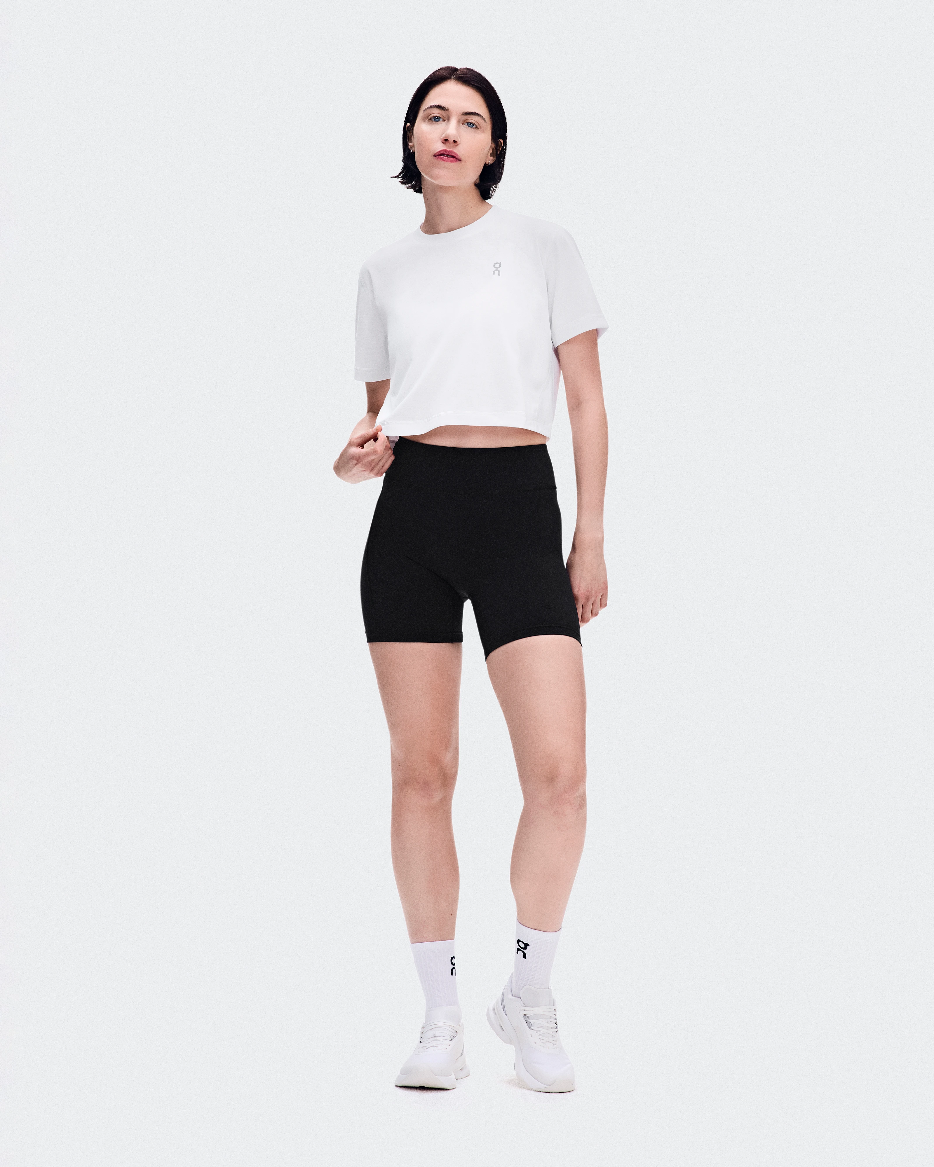 On Train-T Crop White Femme Hauts et t-shirts