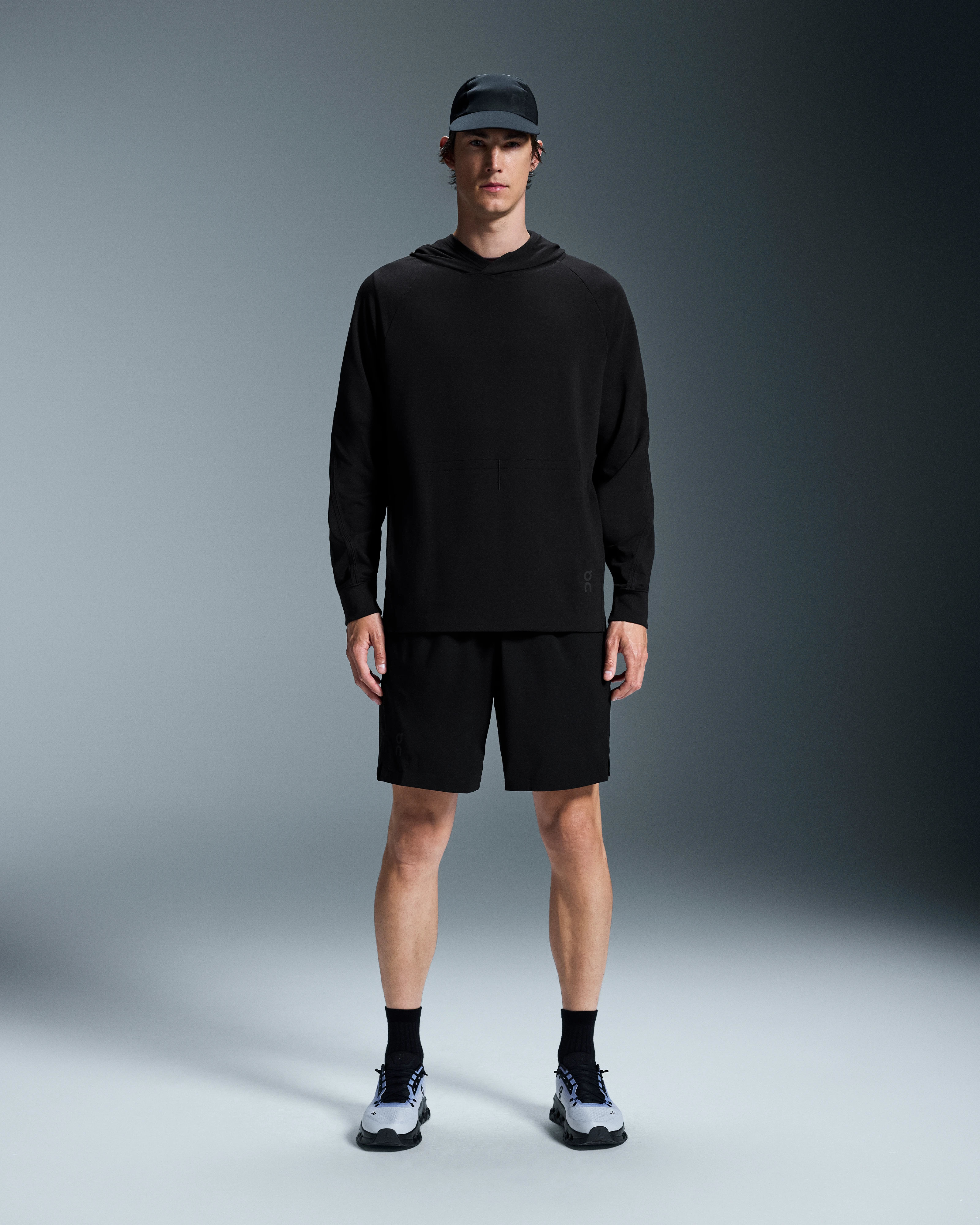 On Studio Hoodie Black Homme Sweats à capuche et sweats