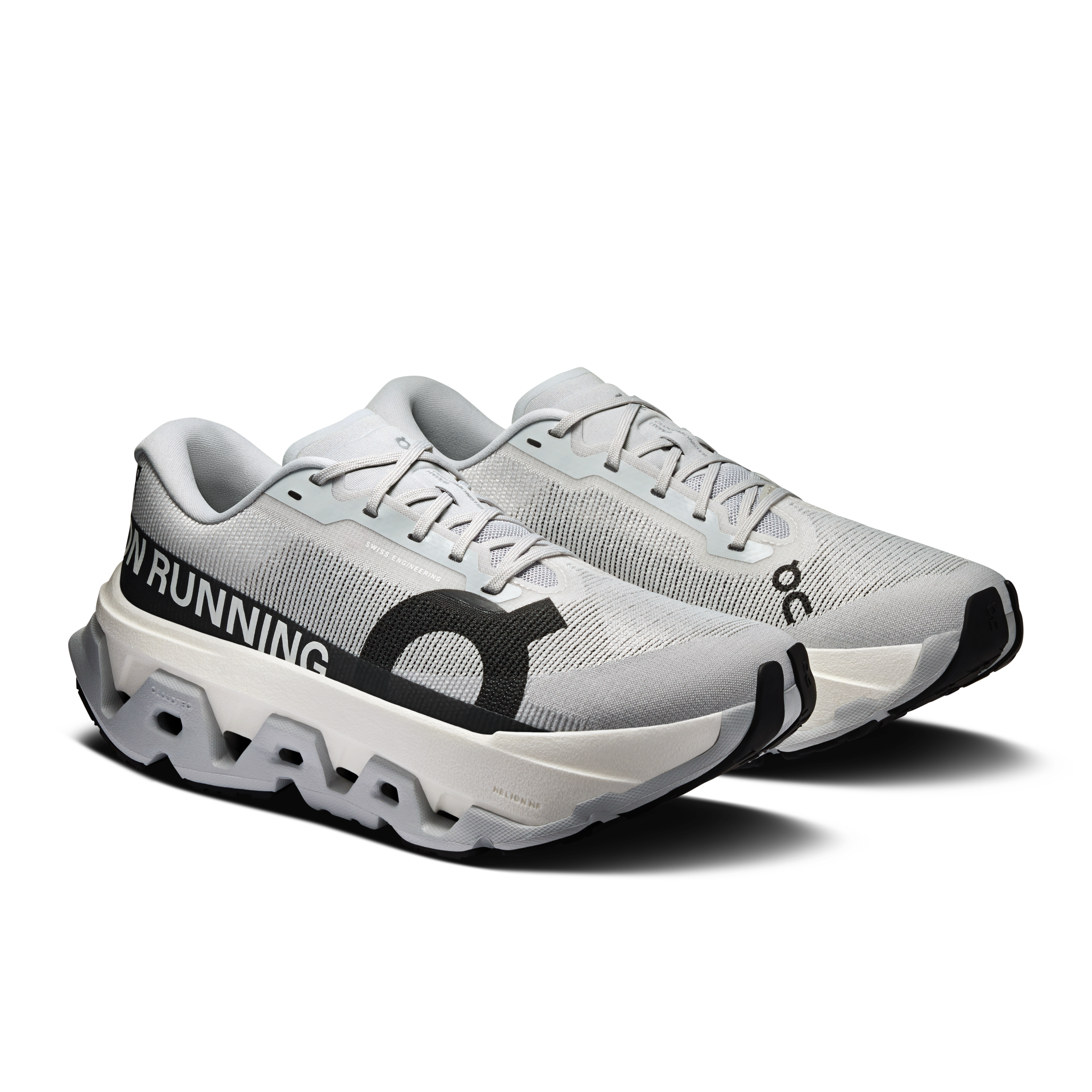 On Cloudmonster 3 Hyper Glacier & Black Femme Running sur route Chaussures