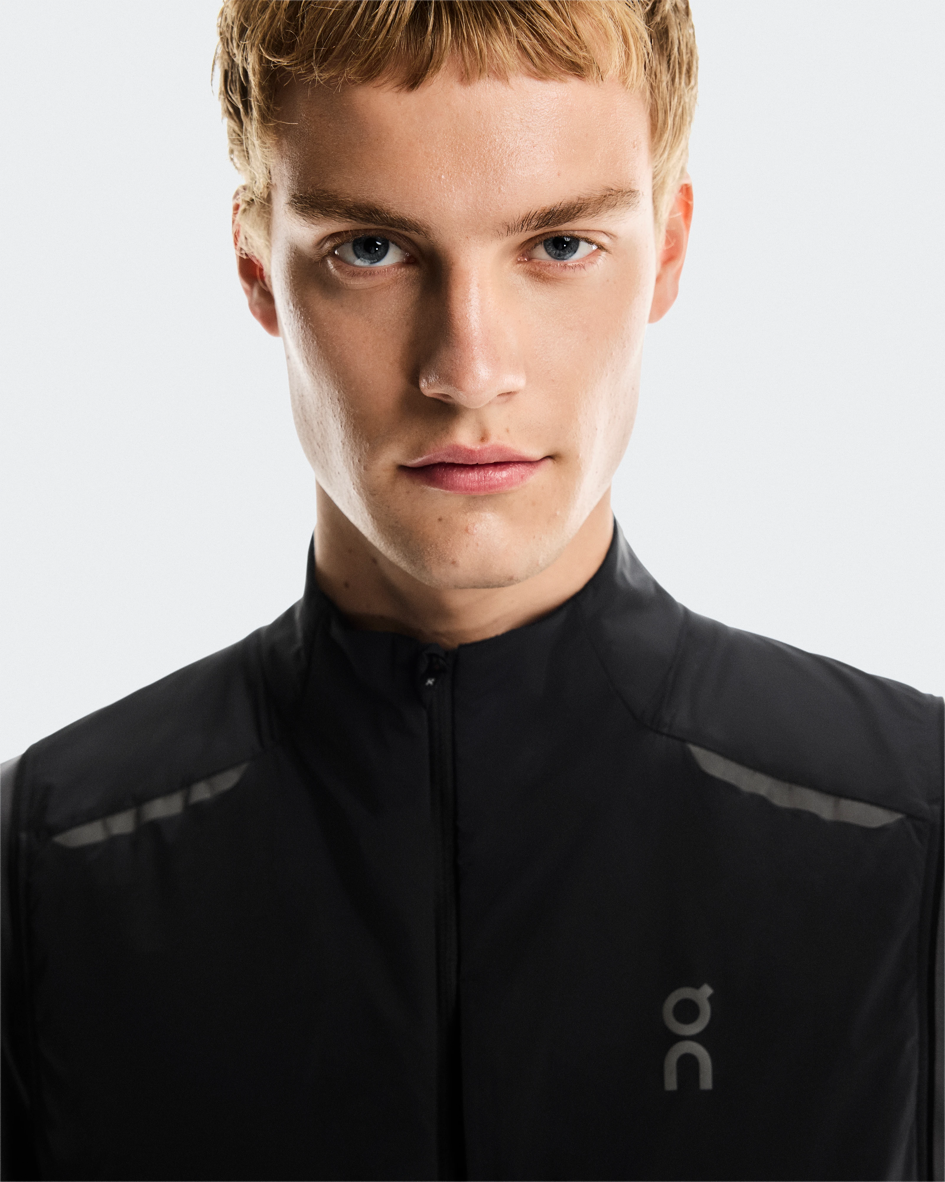 On Weather Vest Black & Eclipse Homme Vestes