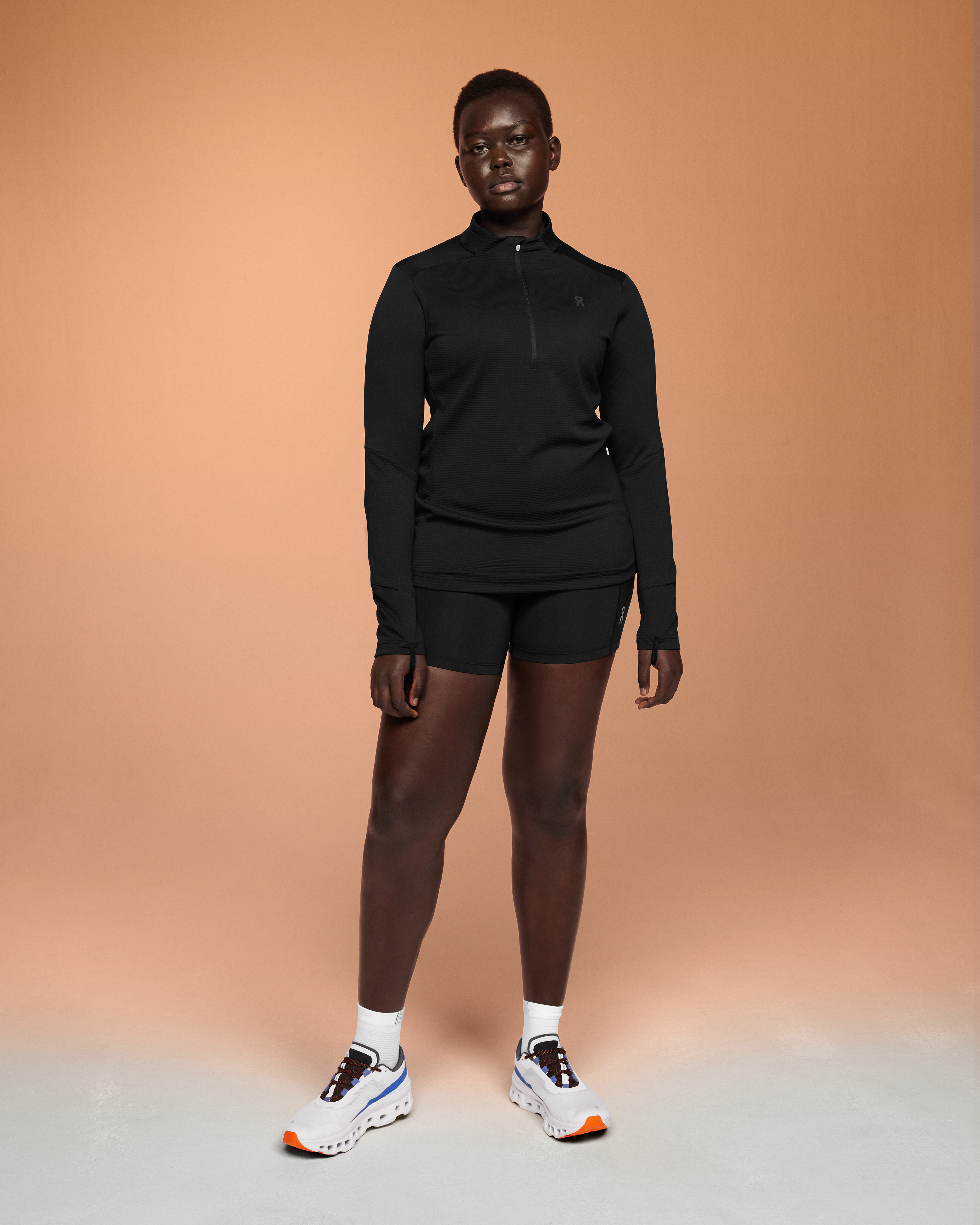 On Climate Shirt Black Femme Sweats à capuche et sweats