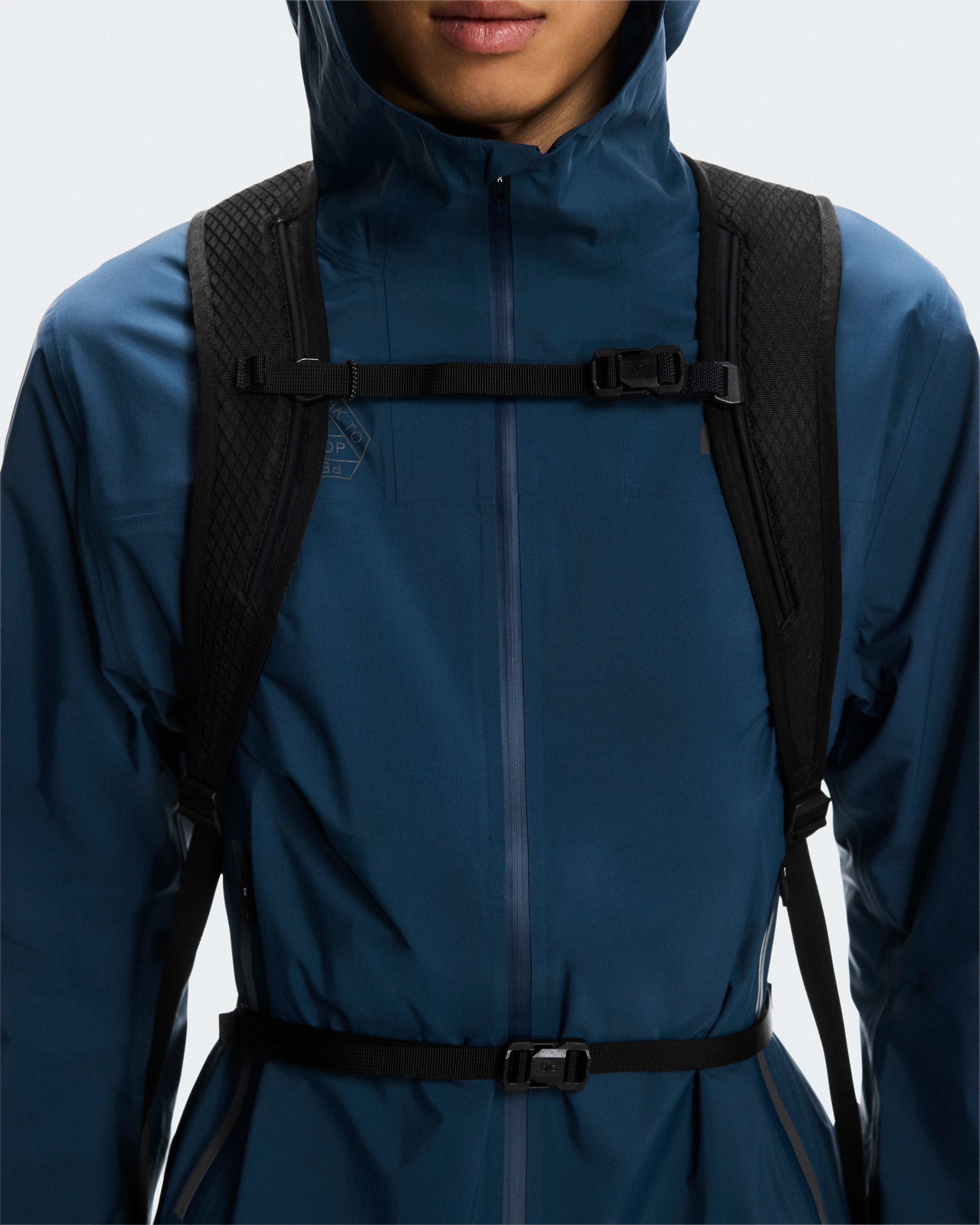 On Speed Pack 18L BEAMS REI Black Unisexe Sacs