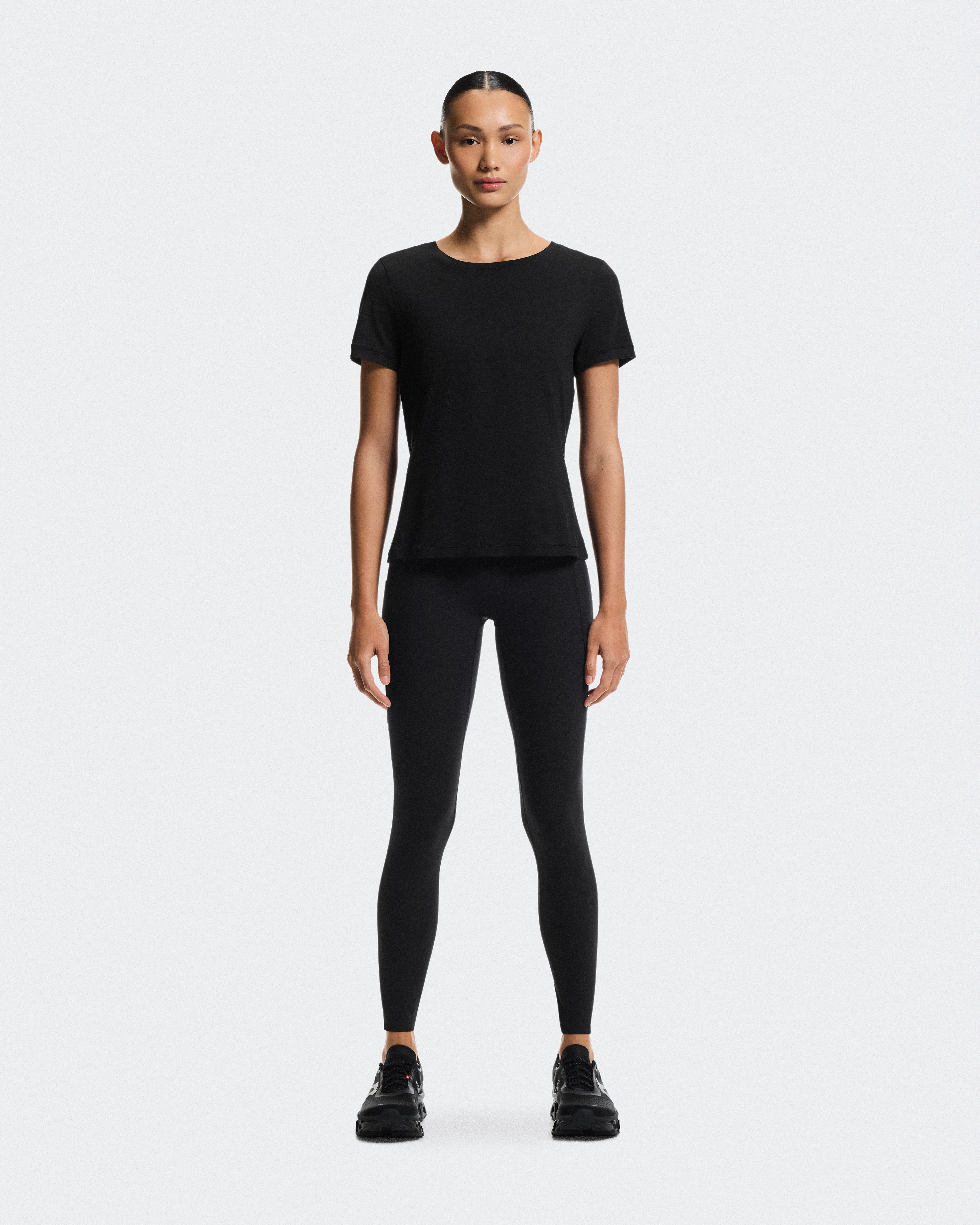 On Studio-T Black Femme Hauts et t-shirts