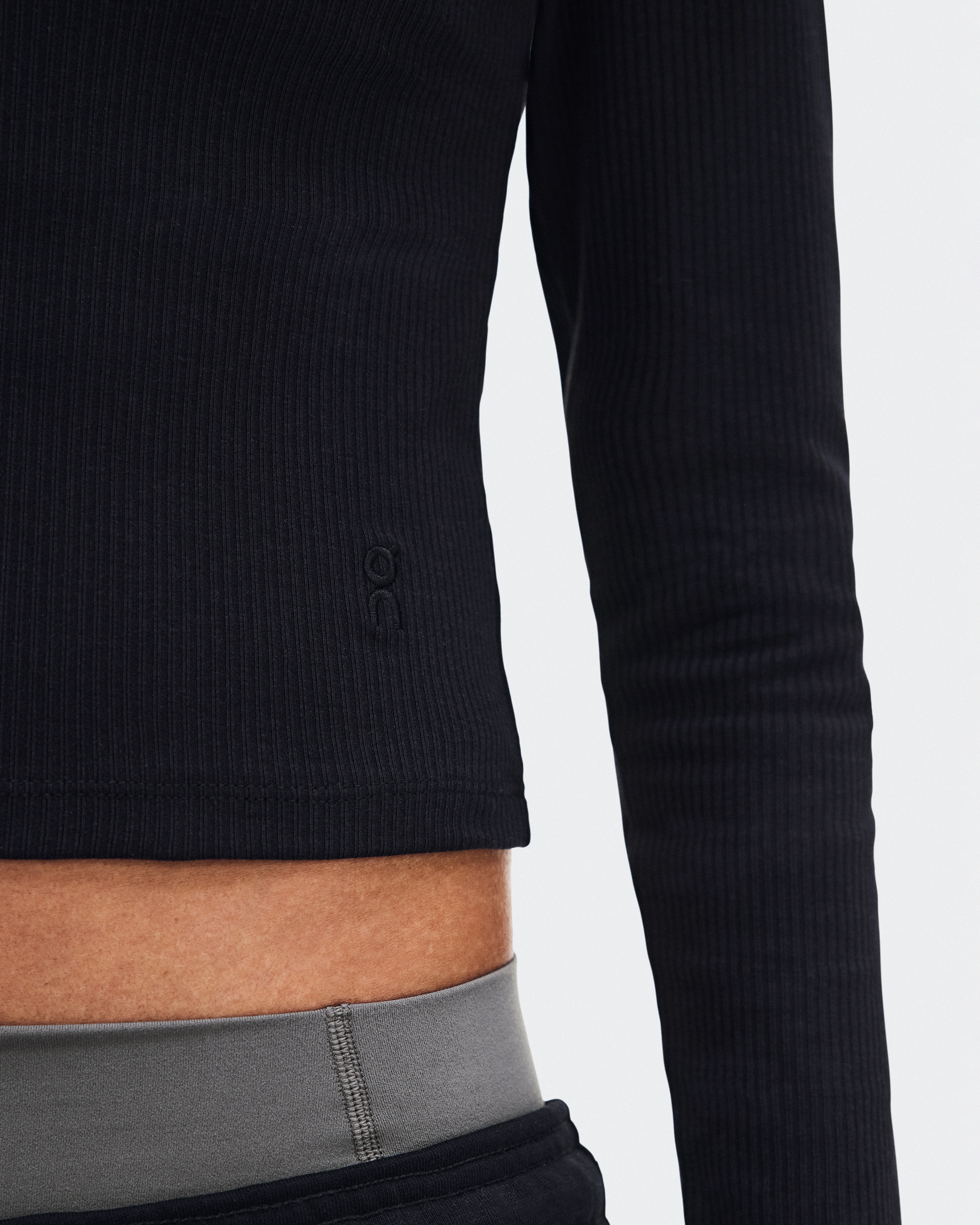 On All-Day Ribbed Long-T Black Femme Hauts et t-shirts
