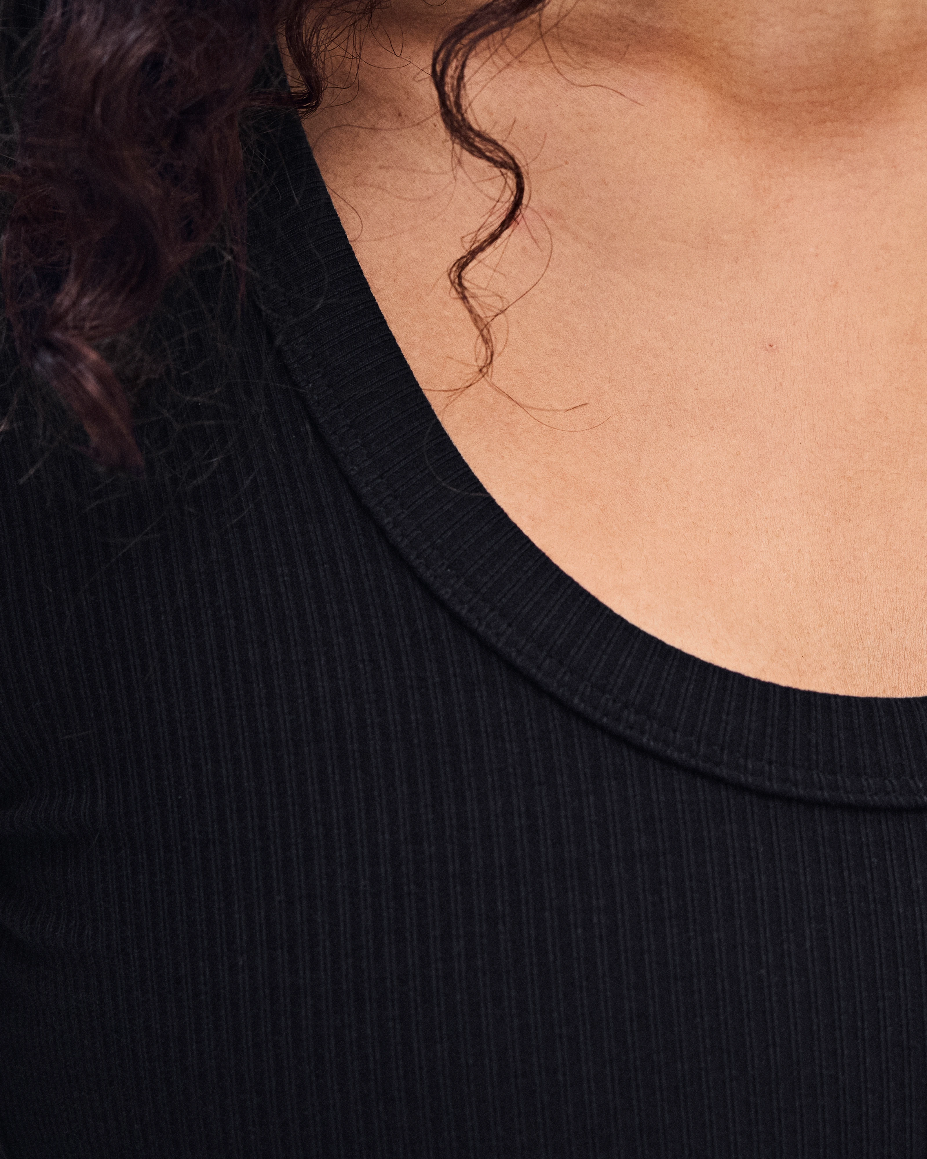 On All-Day Ribbed Long-T Black Femme Hauts et t-shirts
