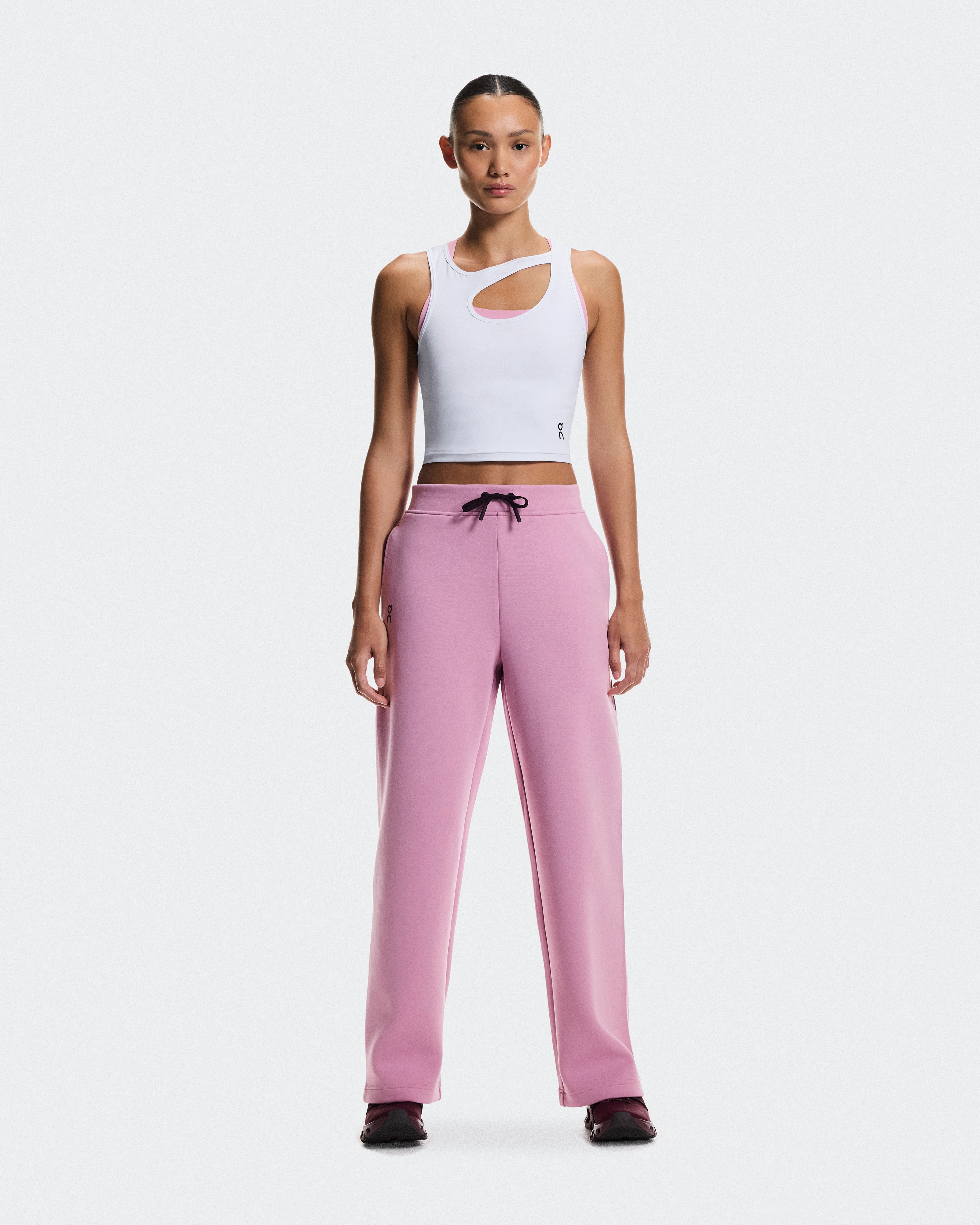 On Focus Tech Sweatpants Sakura Femme Pantalons