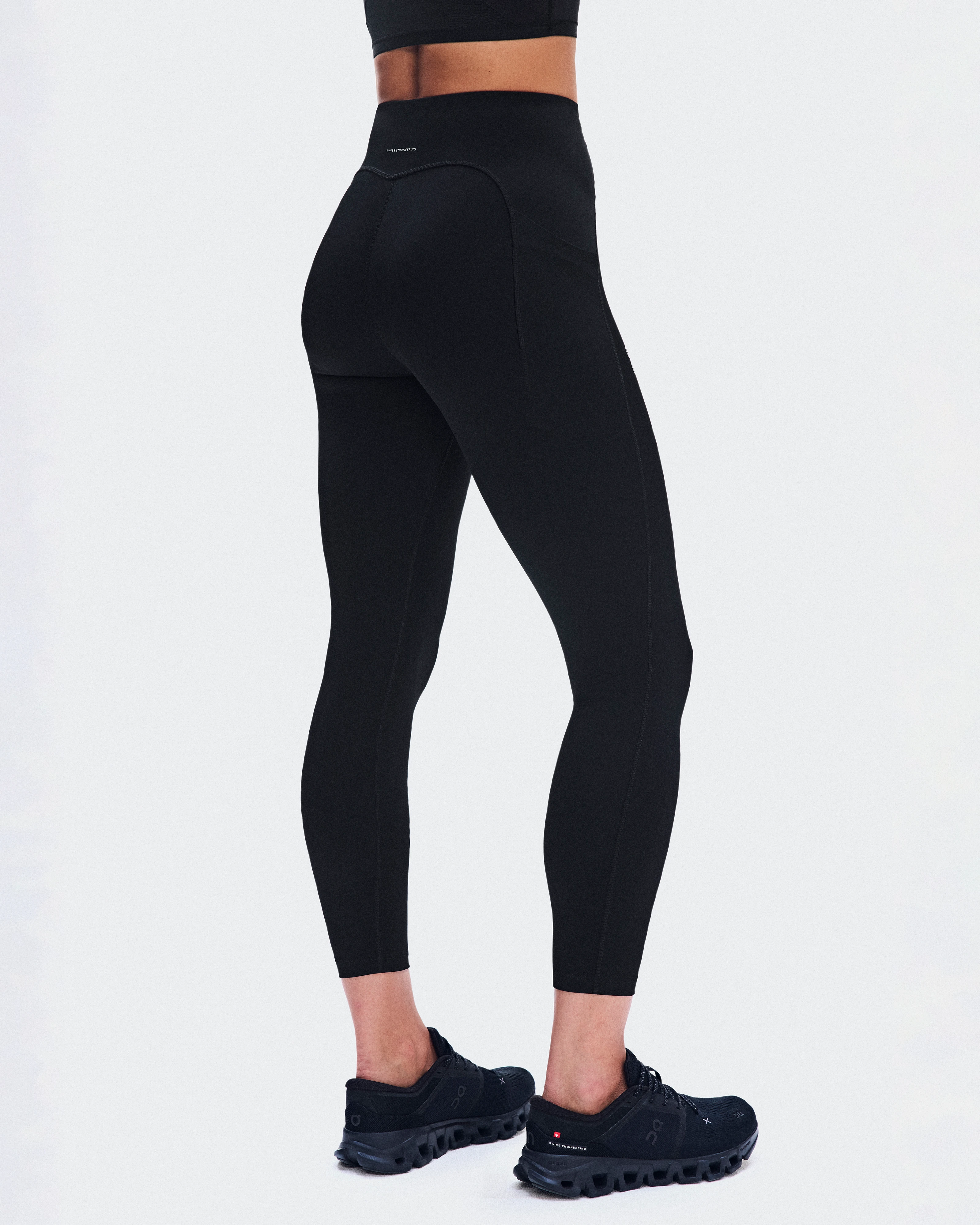 On Train Tights 7/8 Black Femme Leggings