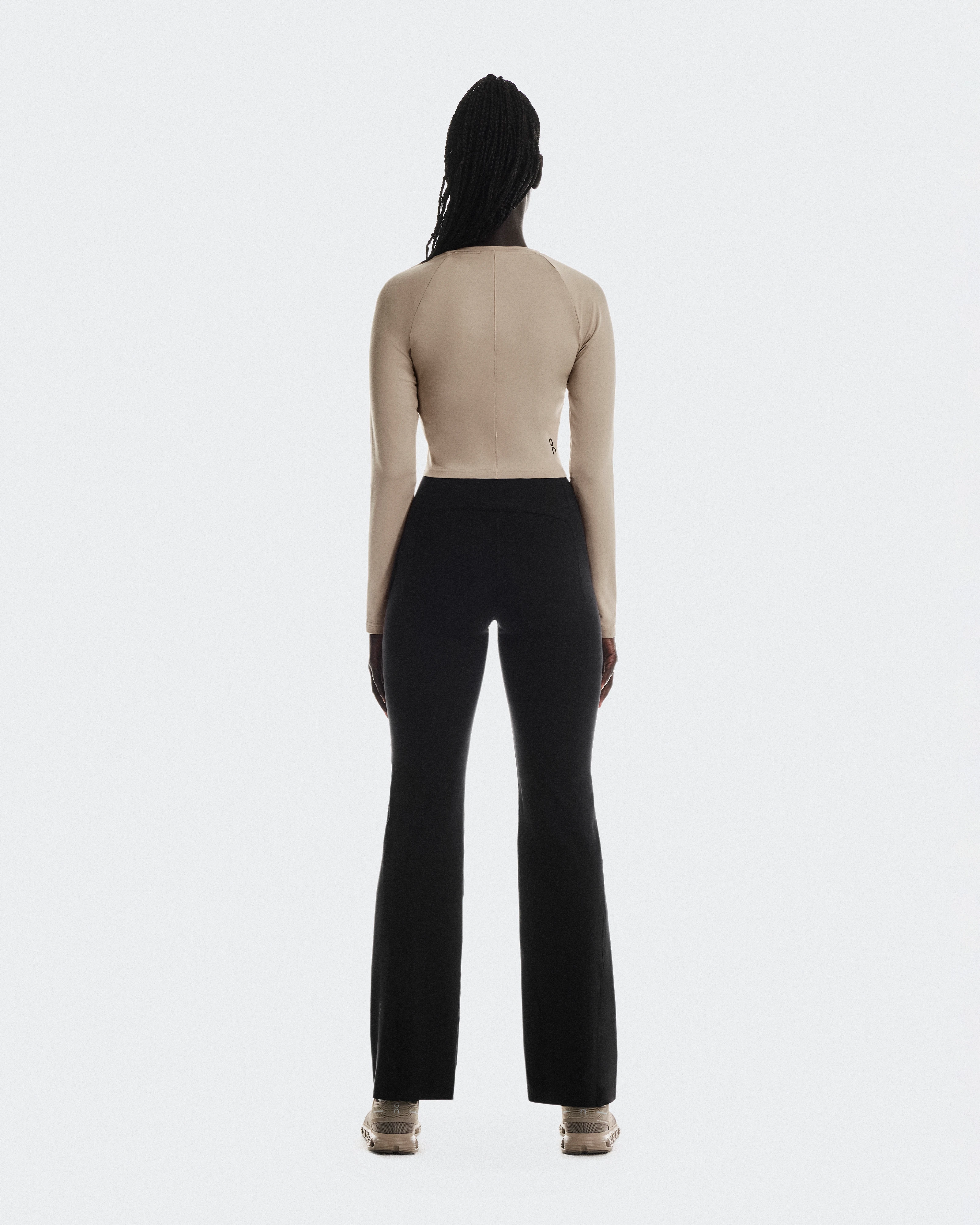 On Studio Long-T Crop Desert Femme Hauts et t-shirts
