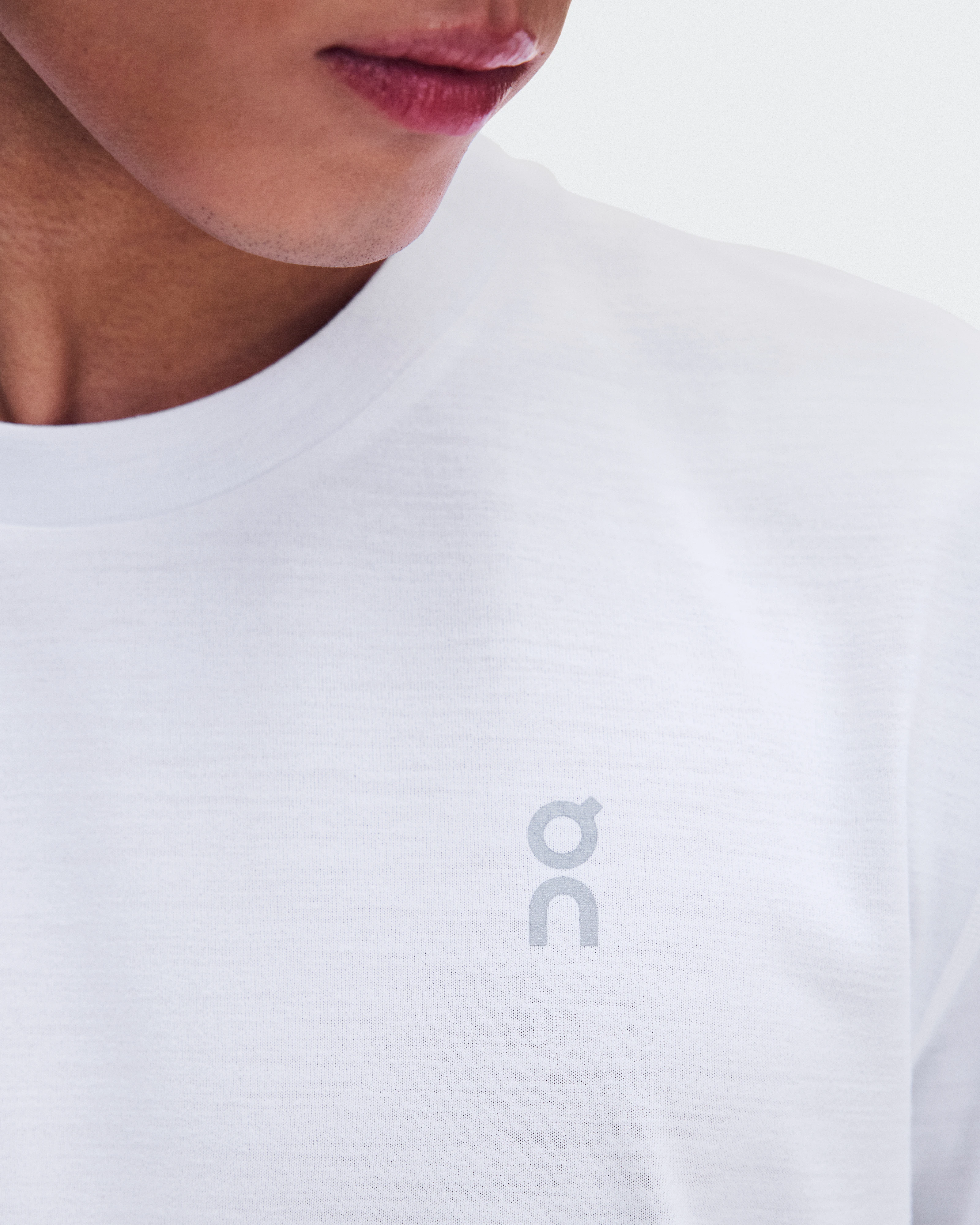 On Train-T White Homme Hauts et t-shirts