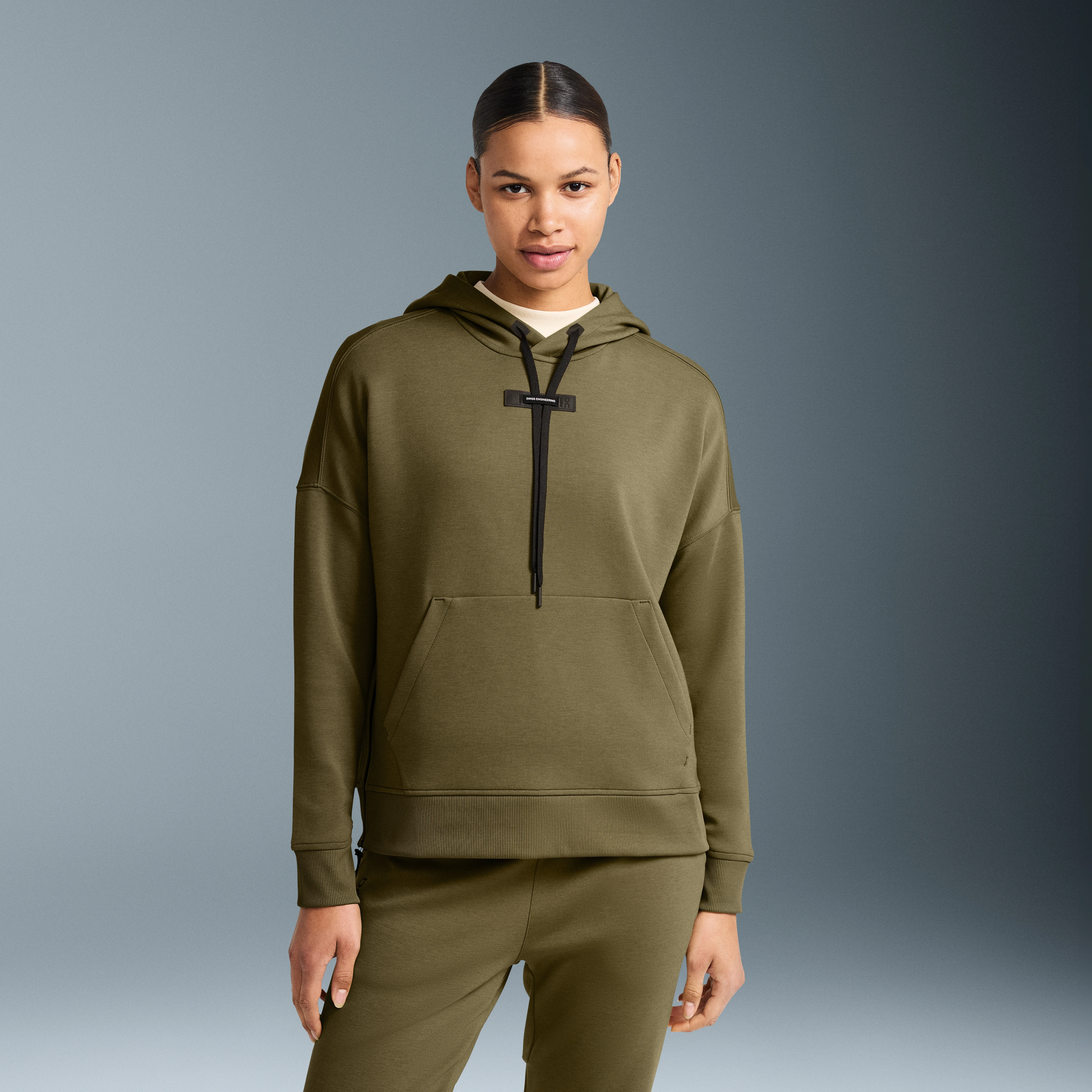 On Hoodie Hunter Femme – Confort au quotidien, échauffement, étirement Sweats à capuche et sweats