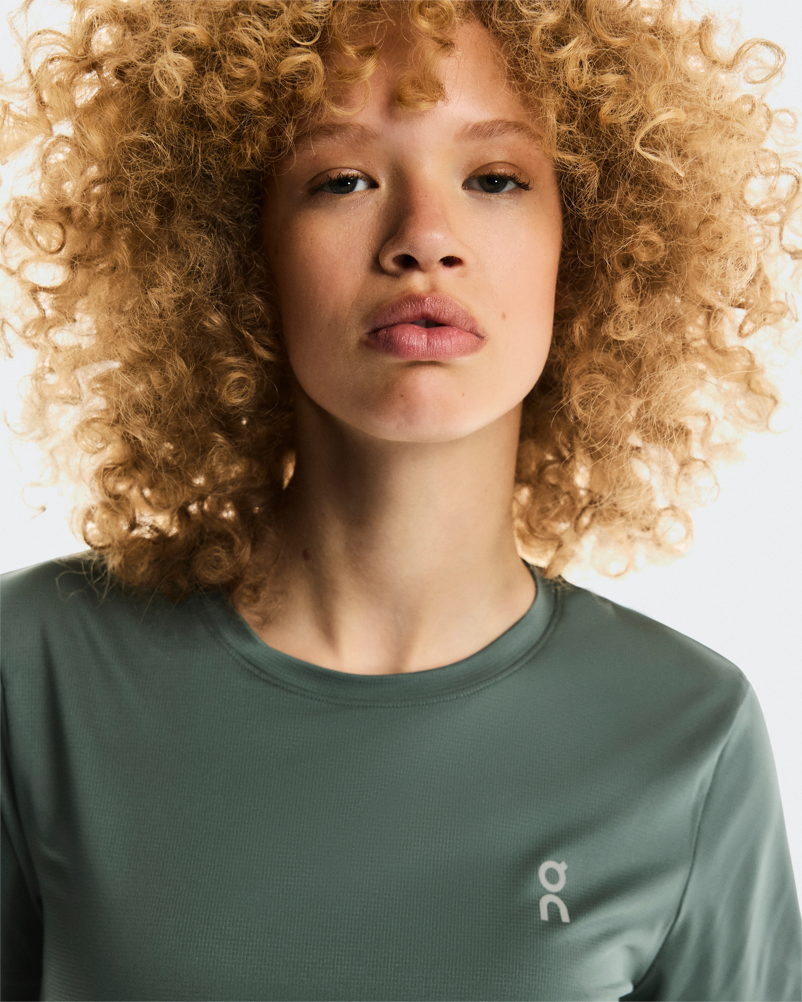 On Core-T Olive Femme Hauts et t-shirts