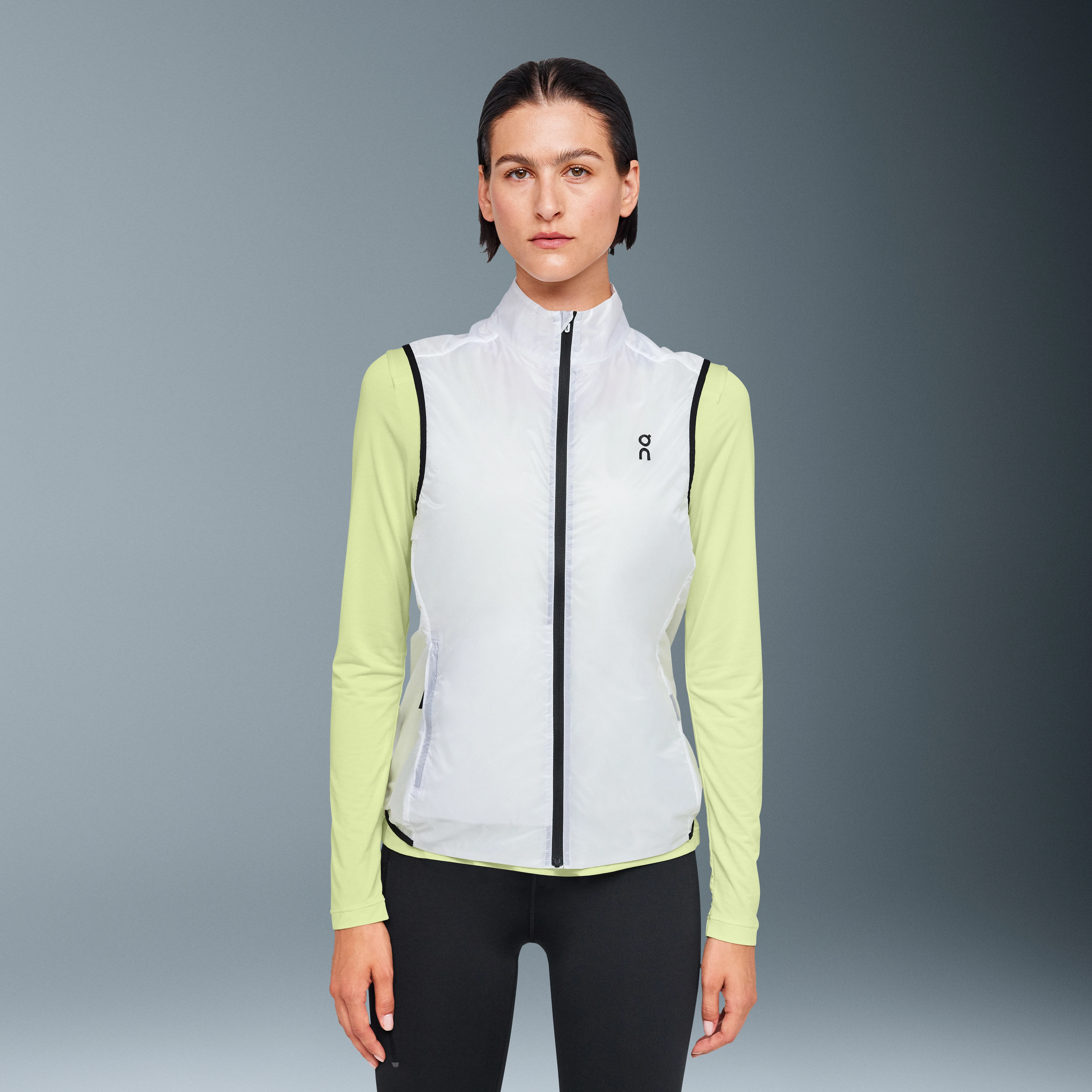 On Weather Vest White & Black Femme – Temps froid, thermique, respirant Vestes