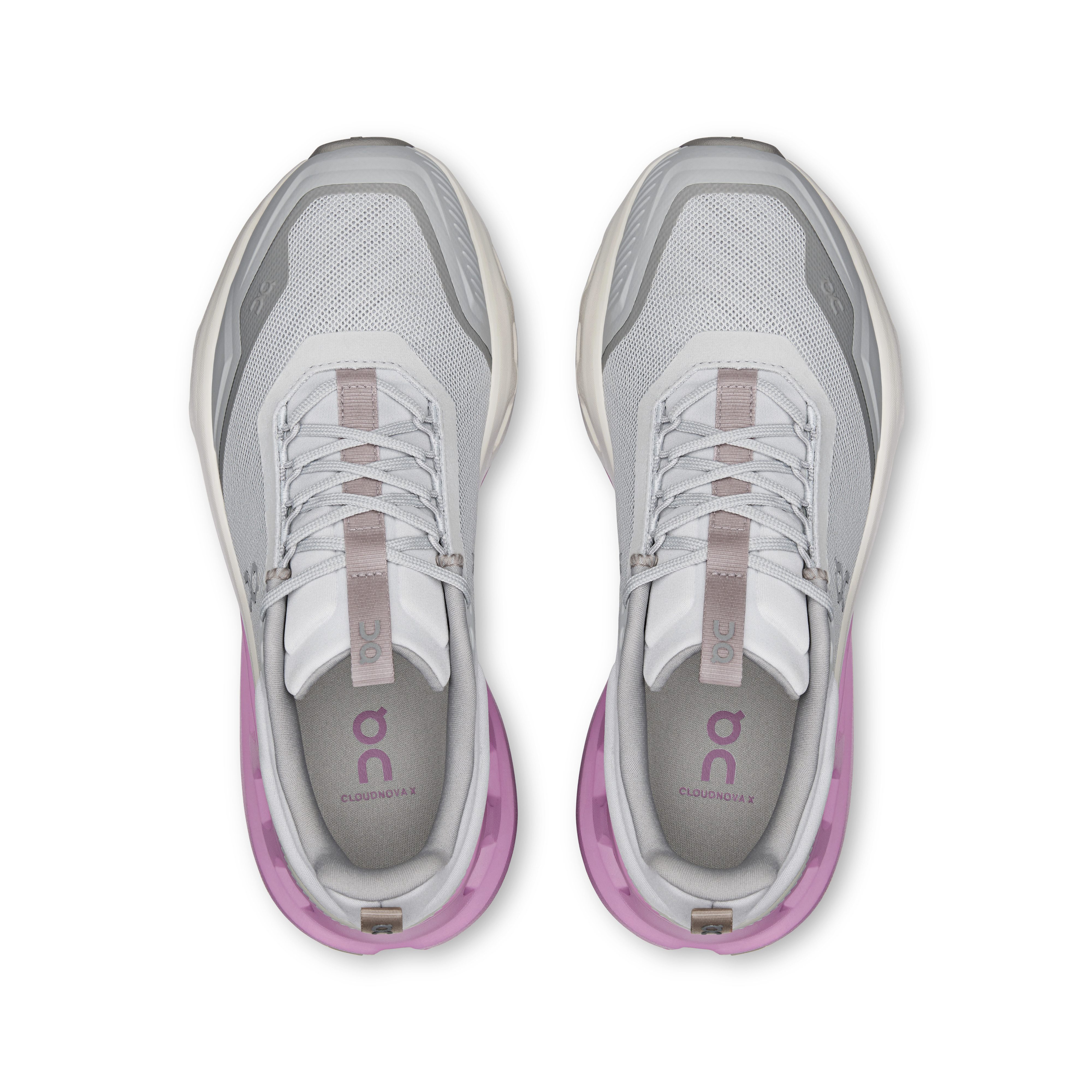 On Cloudnova X Glacier & Sakura Femme training_shoes Chaussures