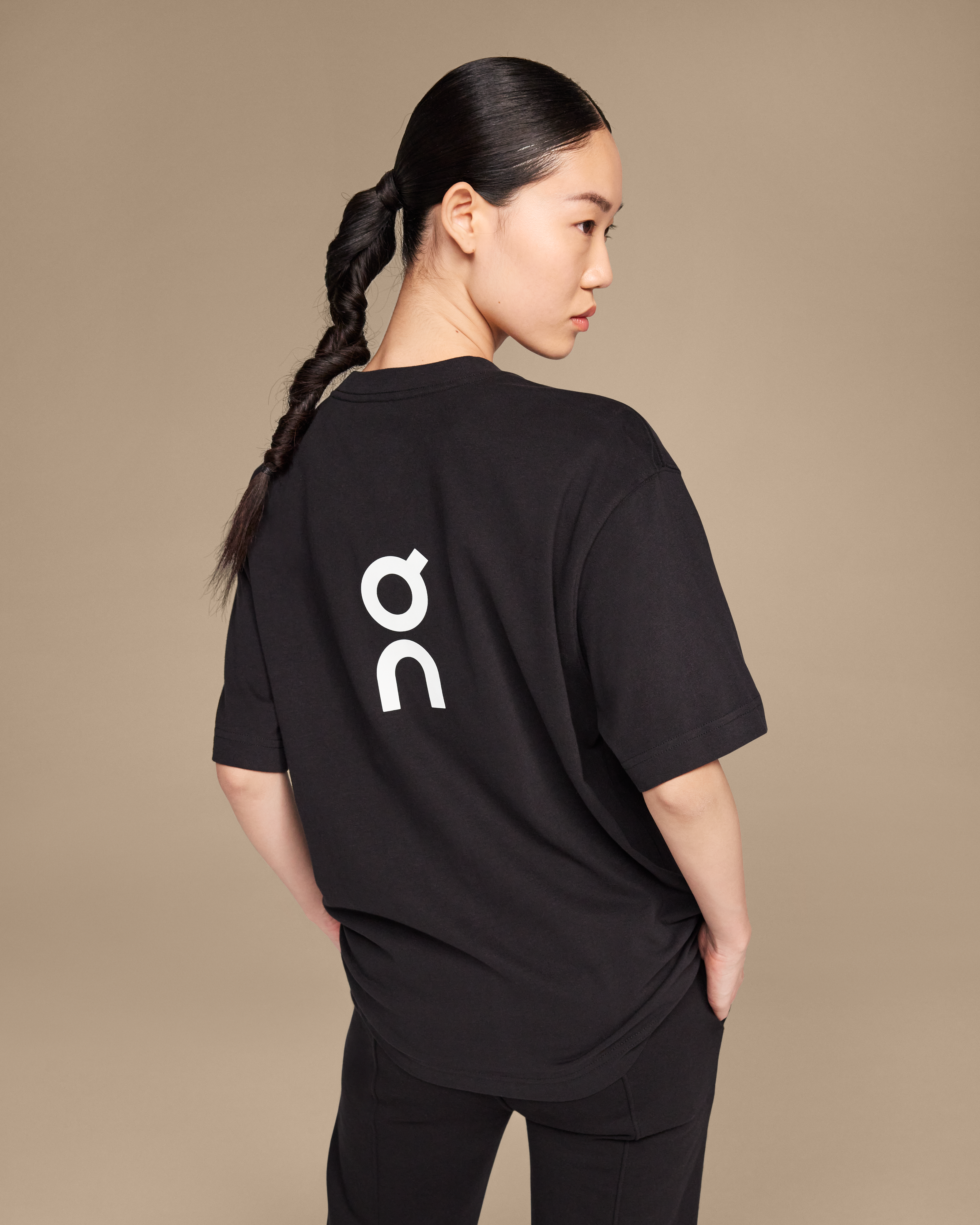 On Club-T Black Femme Hauts et t-shirts