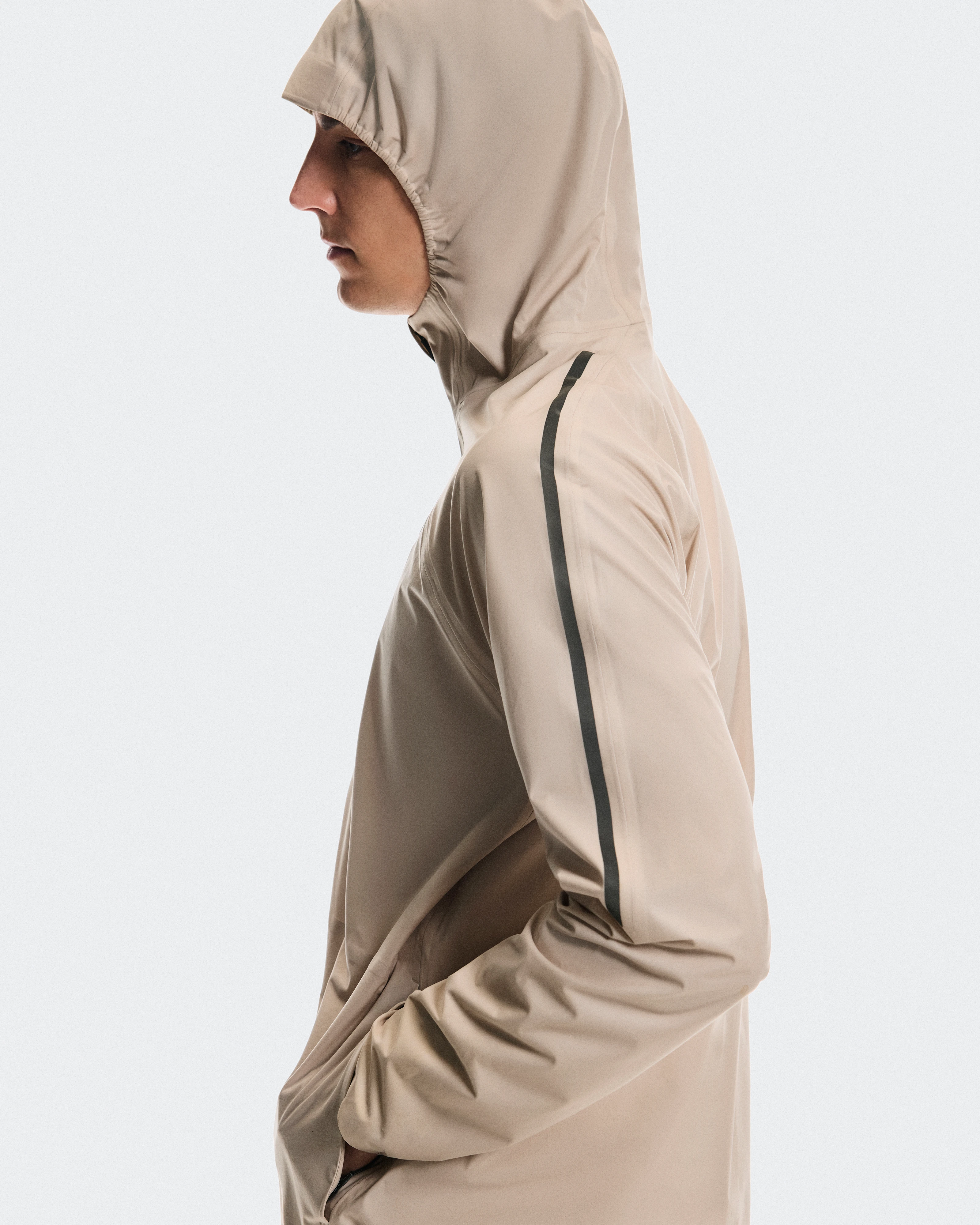 On Performance Jacket Waterproof Desert Homme Vestes