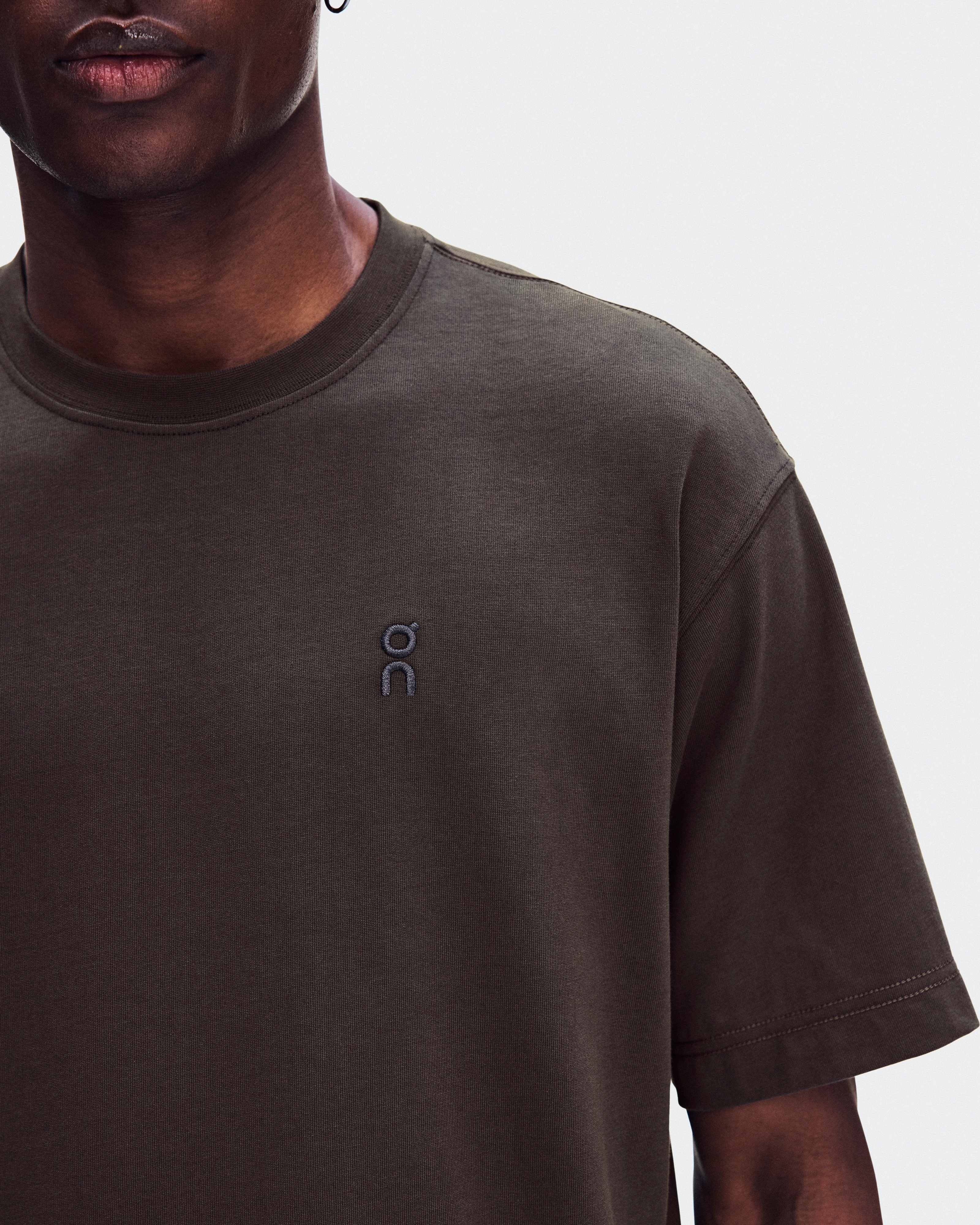 On Club Collective-T Ascent Espresso Homme Hauts et t-shirts