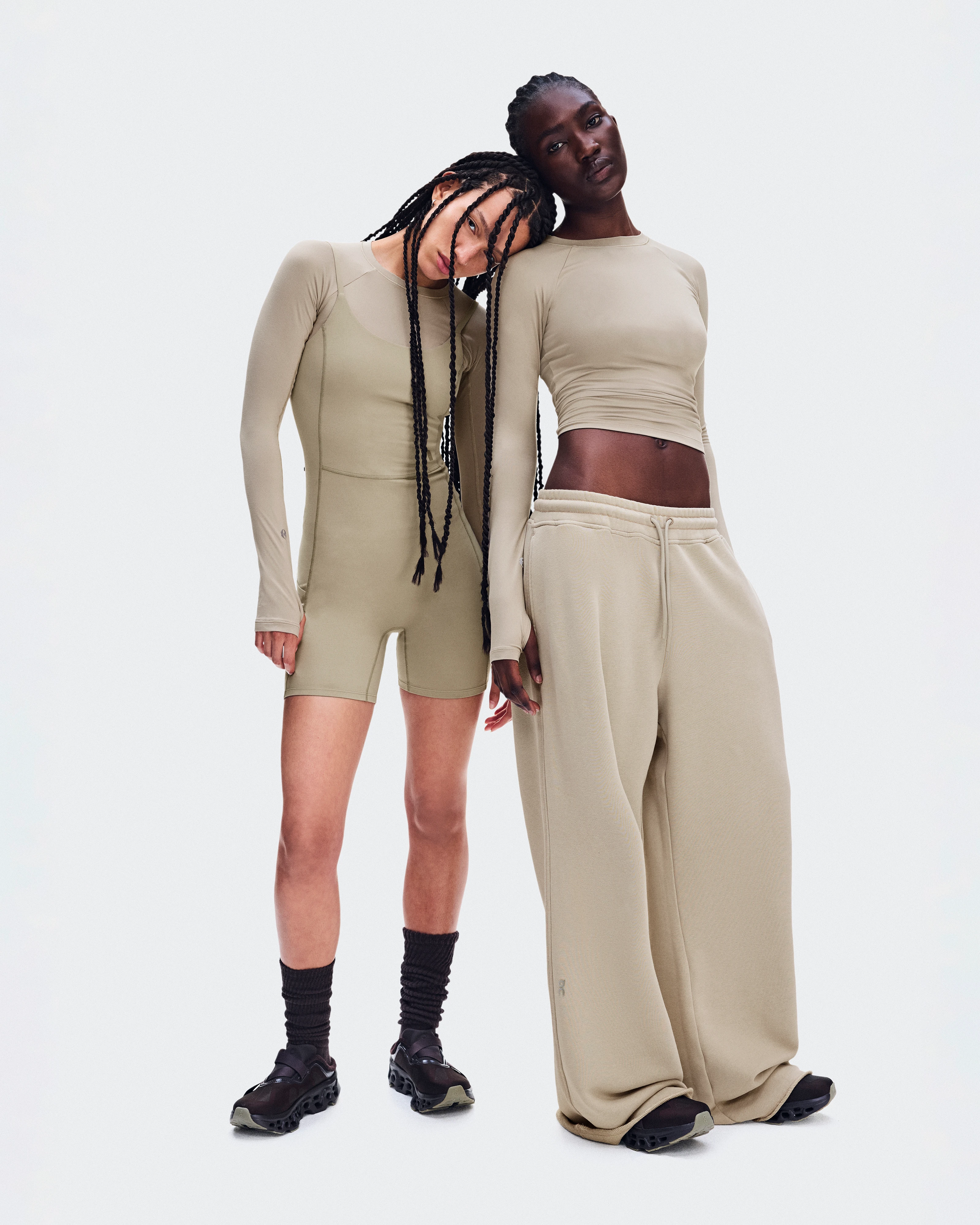 On Studio Long-T FKA Lurien Femme Hauts et t-shirts