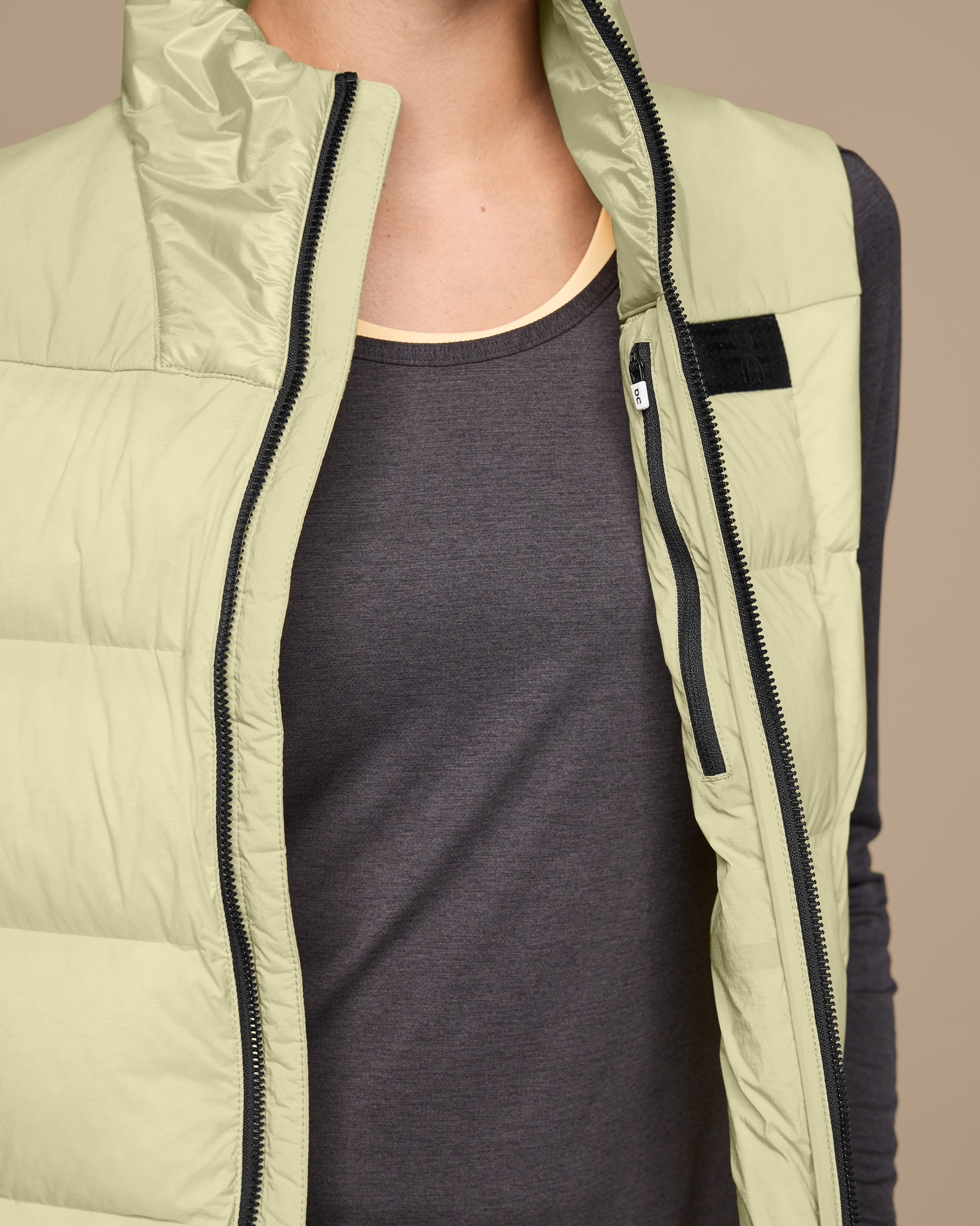 On Challenger Vest Endive Femme Vestes