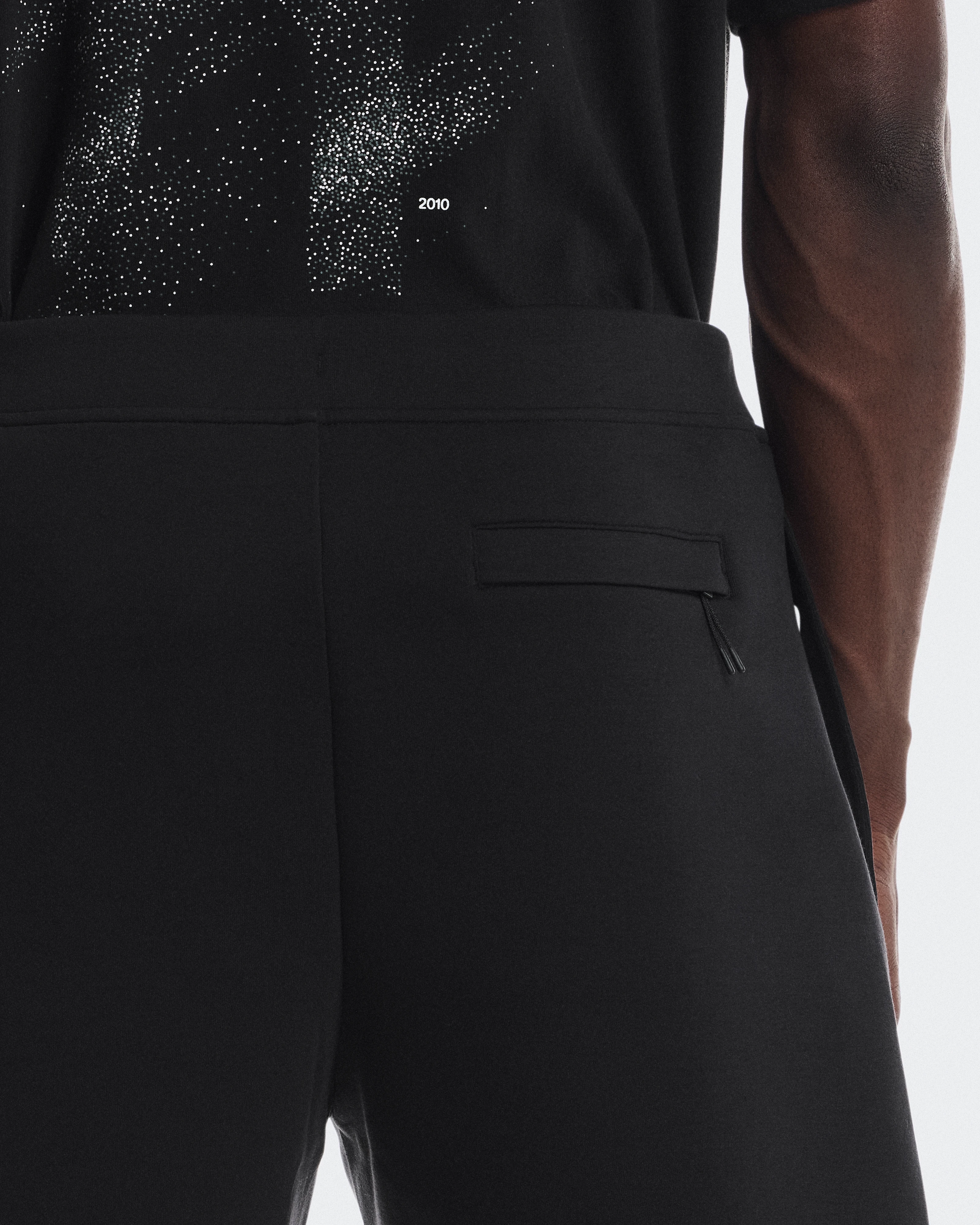 On Focus Tech Shorts Black Homme Shorts