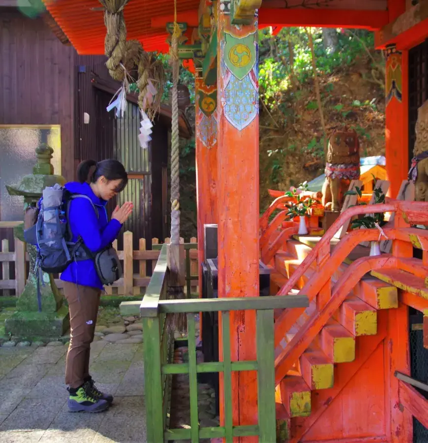 Kumano01_Gallery_Shrine