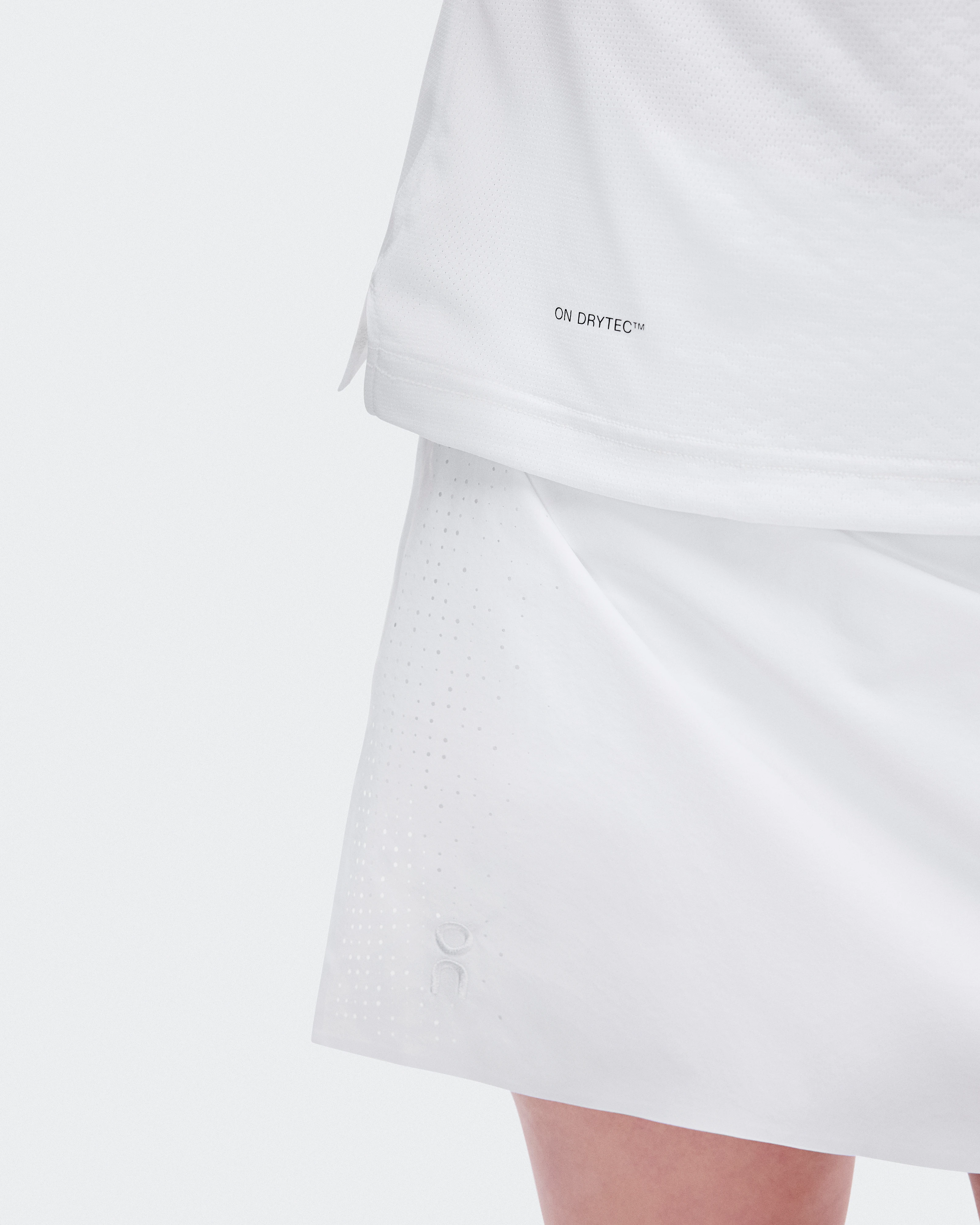 On Court Tank Edit LDN White Femme