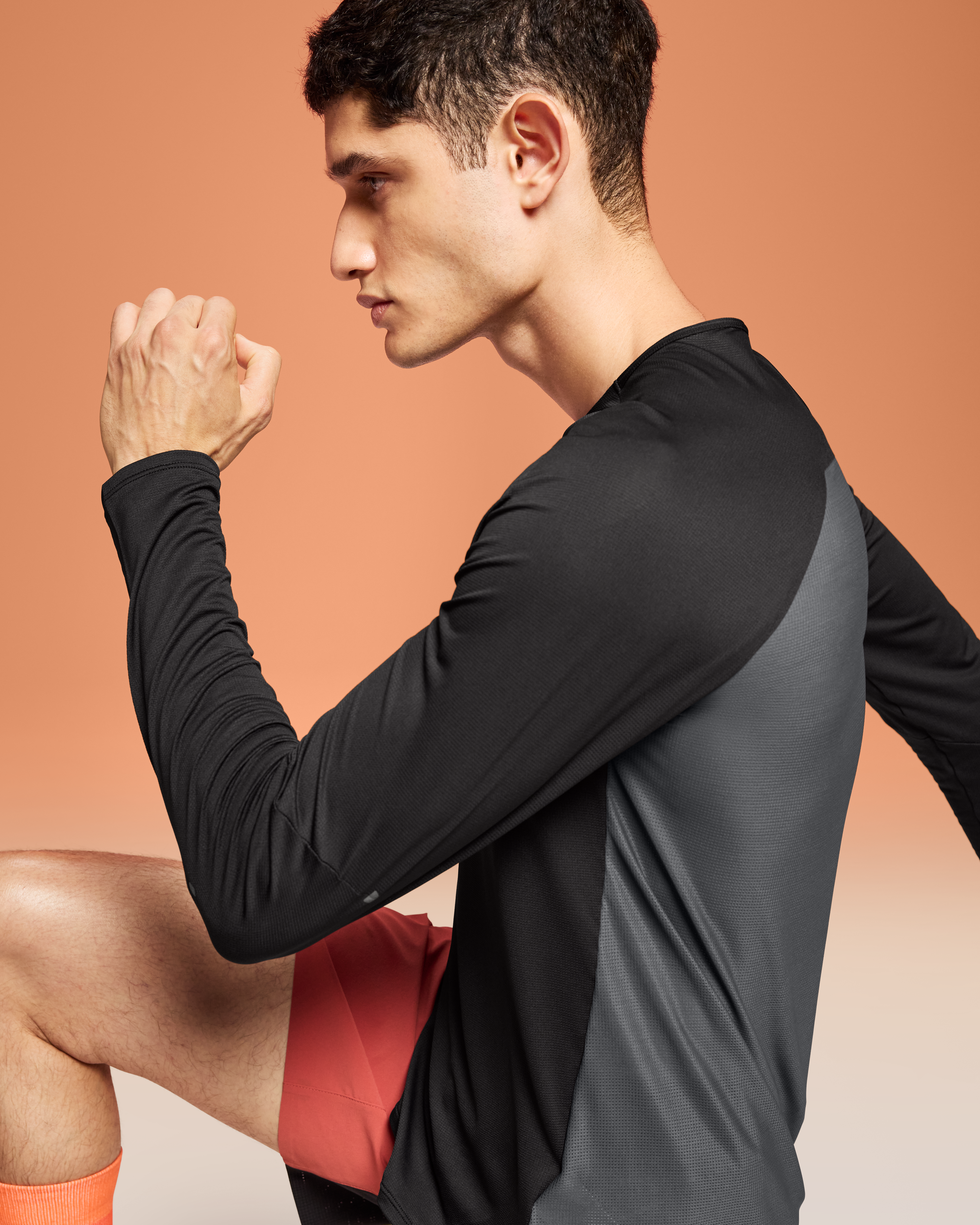On Performance Long-T Black & Eclipse Homme Hauts et t-shirts