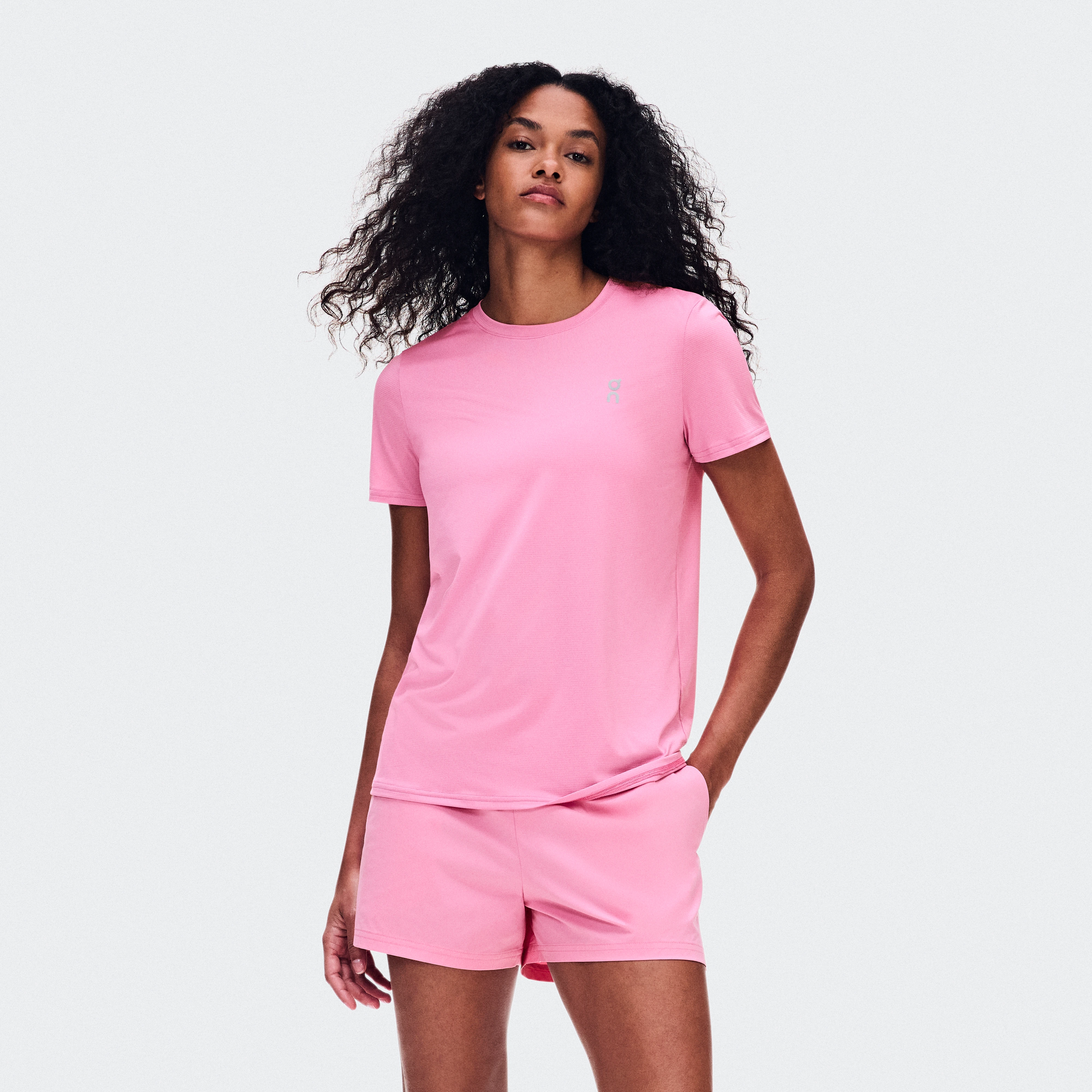 On Core-T Bubblegum Femme – Poids plume, polyvalent, running Hauts et t-shirts