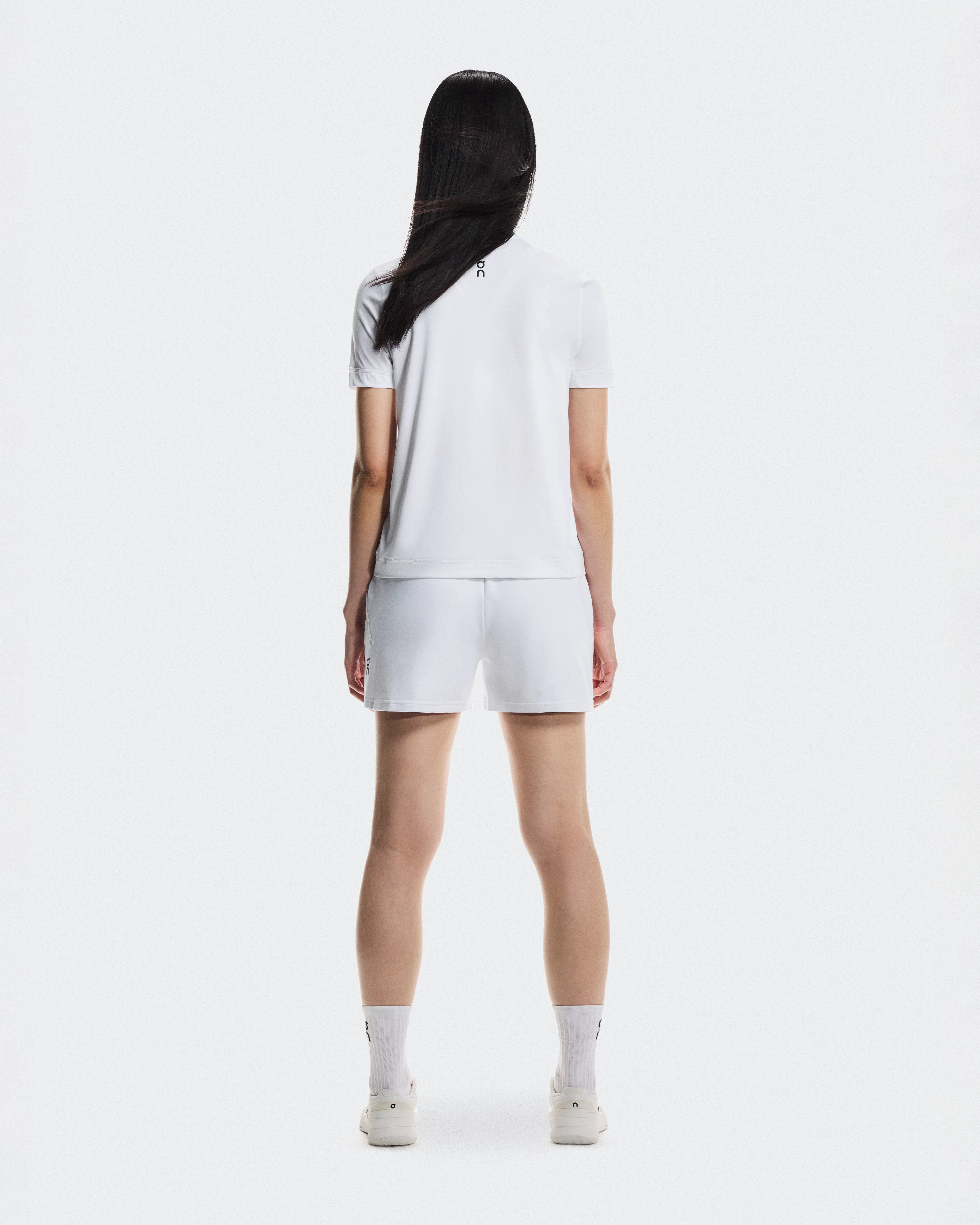 On Courtside Shorts White Femme Shorts