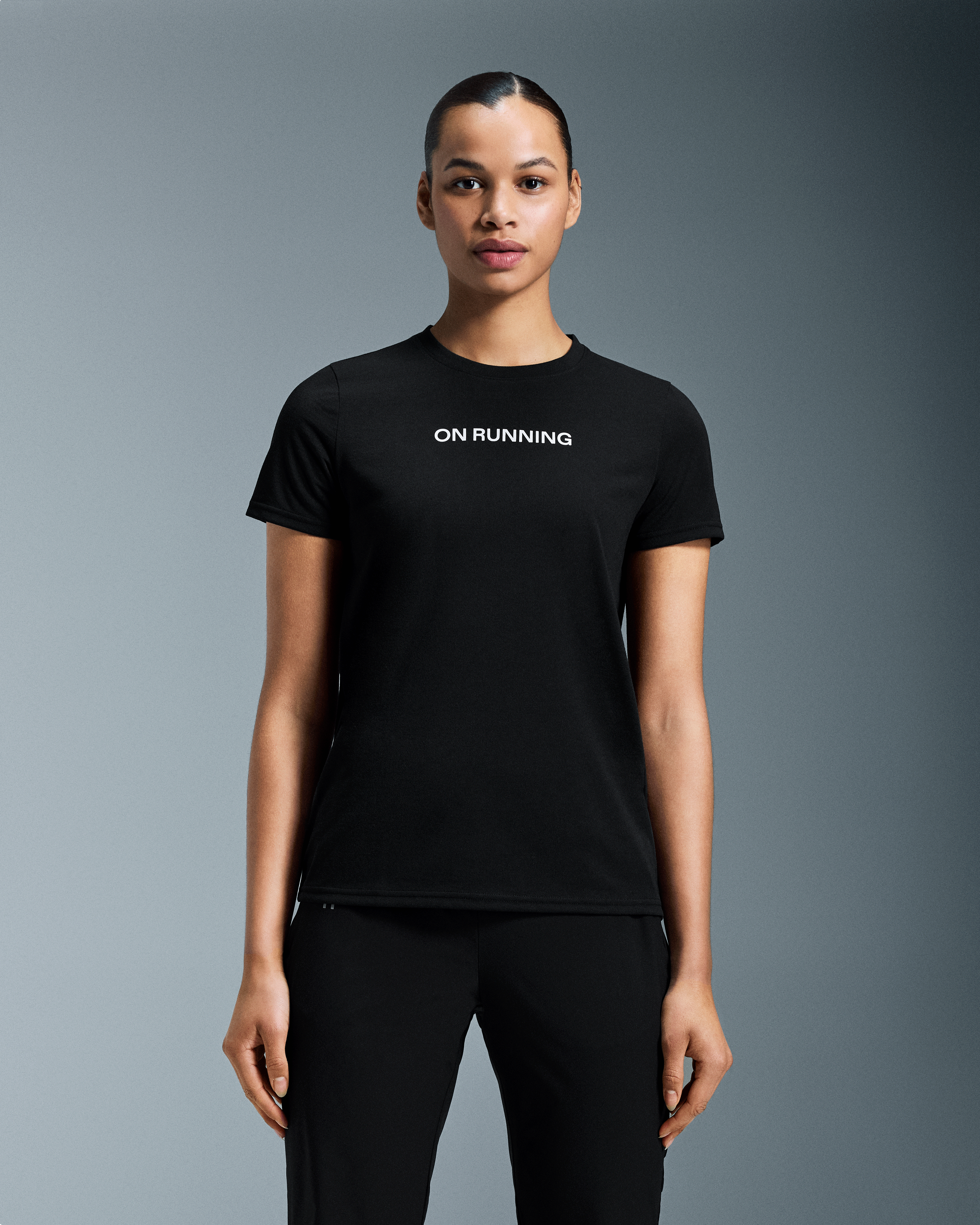 On On Run-T Black Femme Hauts et t-shirts