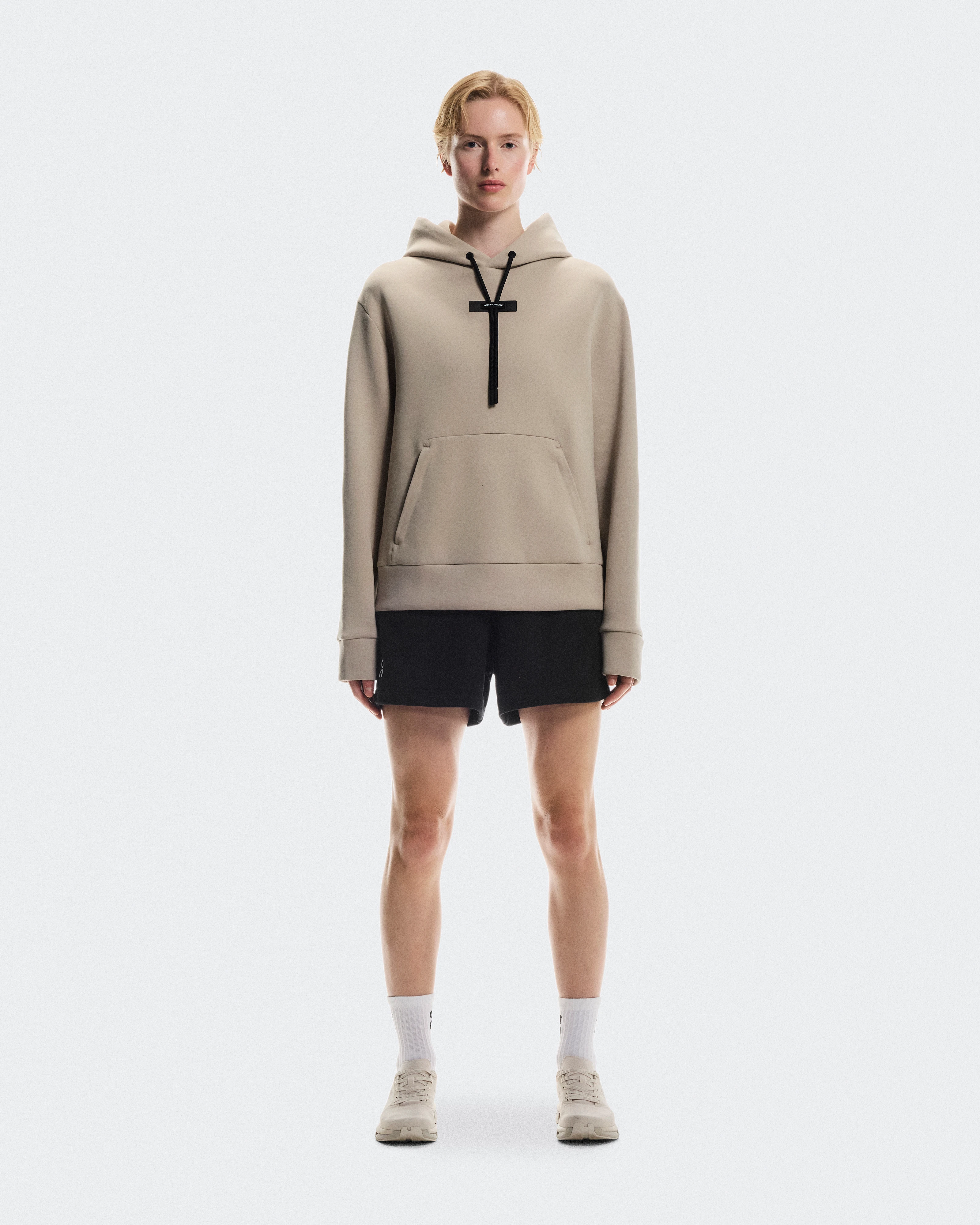 On Focus Tech Hoodie Desert Femme Sweats à capuche et sweats