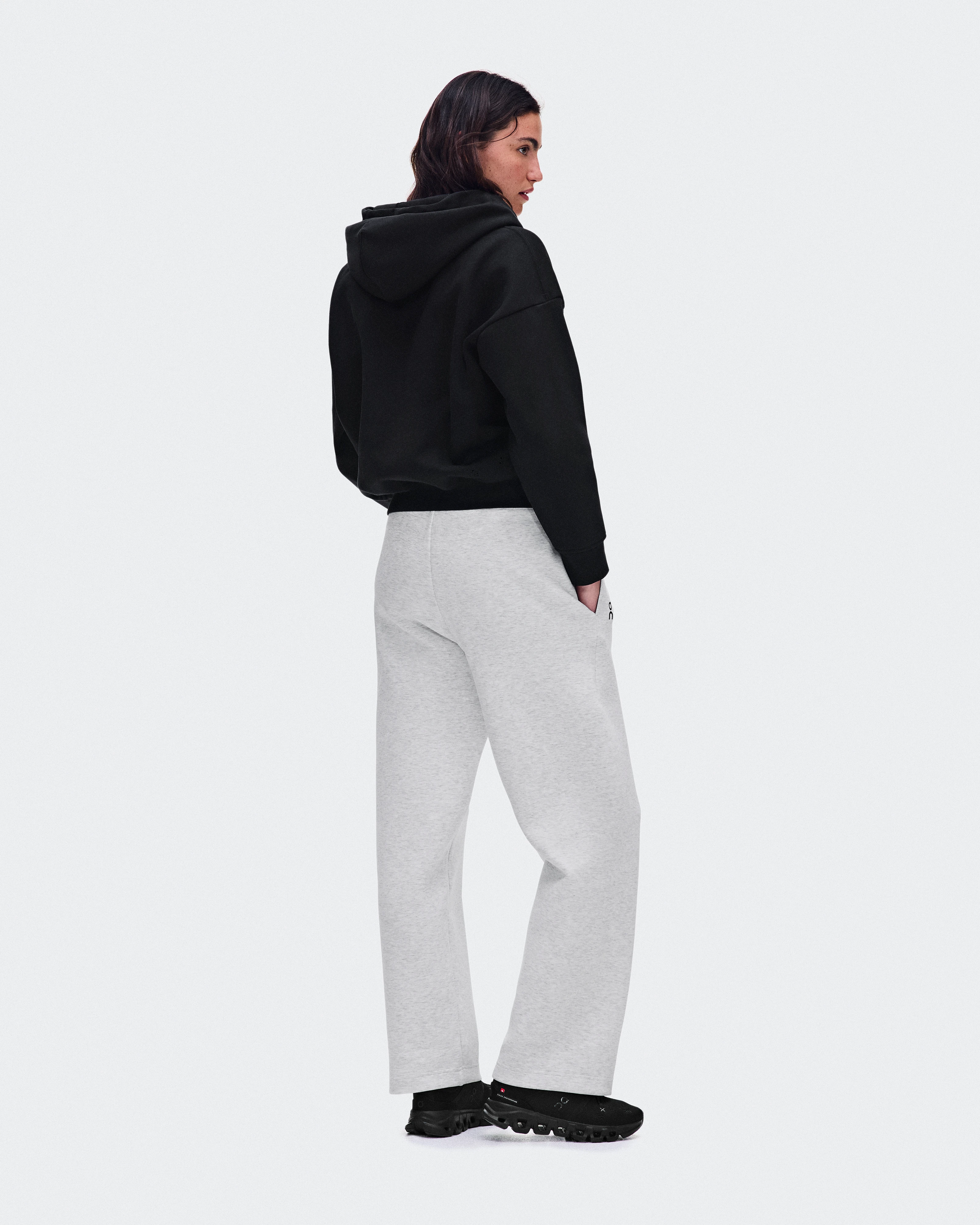 On Focus Tech Sweatpants Crater Femme Pantalons