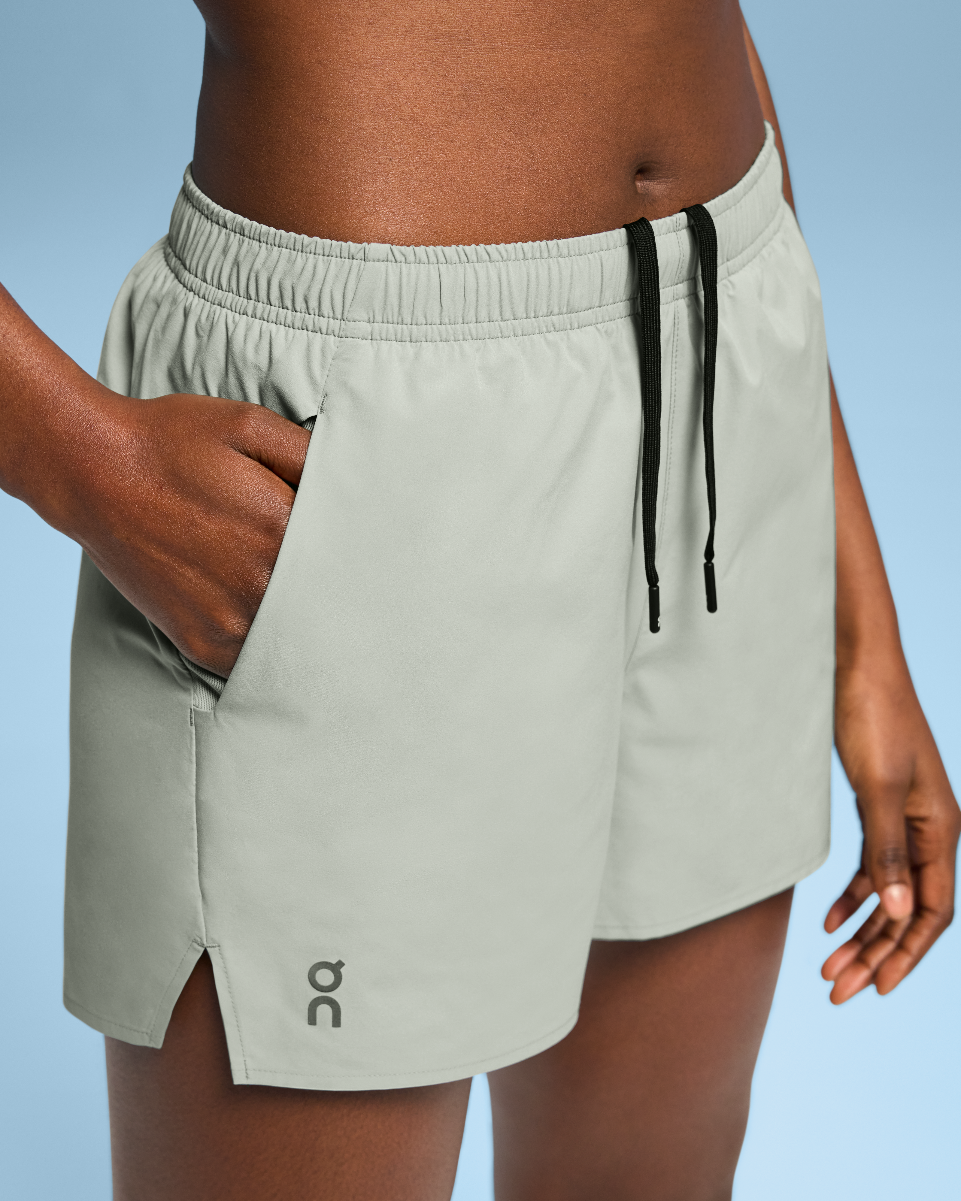 On Essential Shorts Cobble Femme Shorts