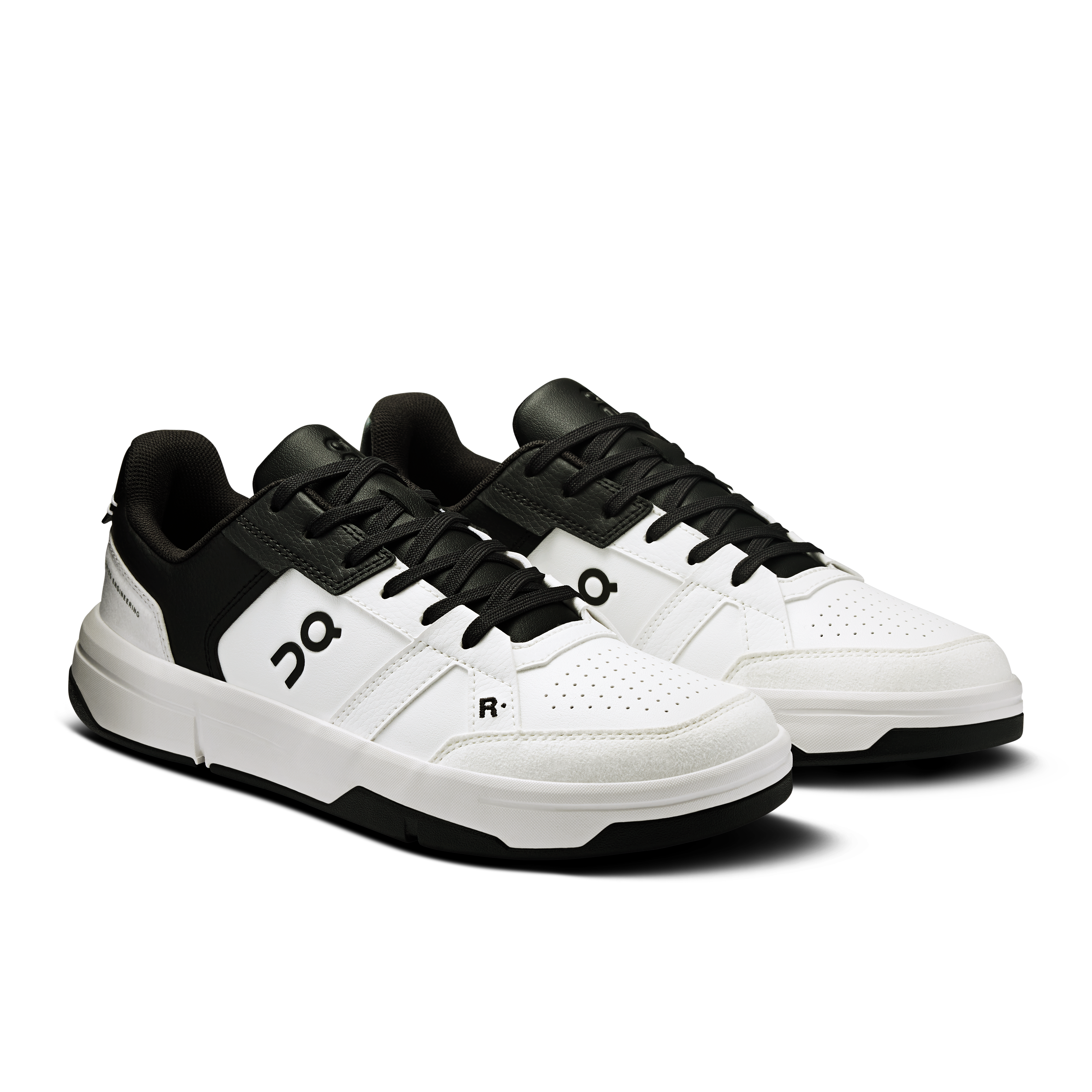 On THE ROGER Clubhouse White & Black Femme Tennis Chaussures