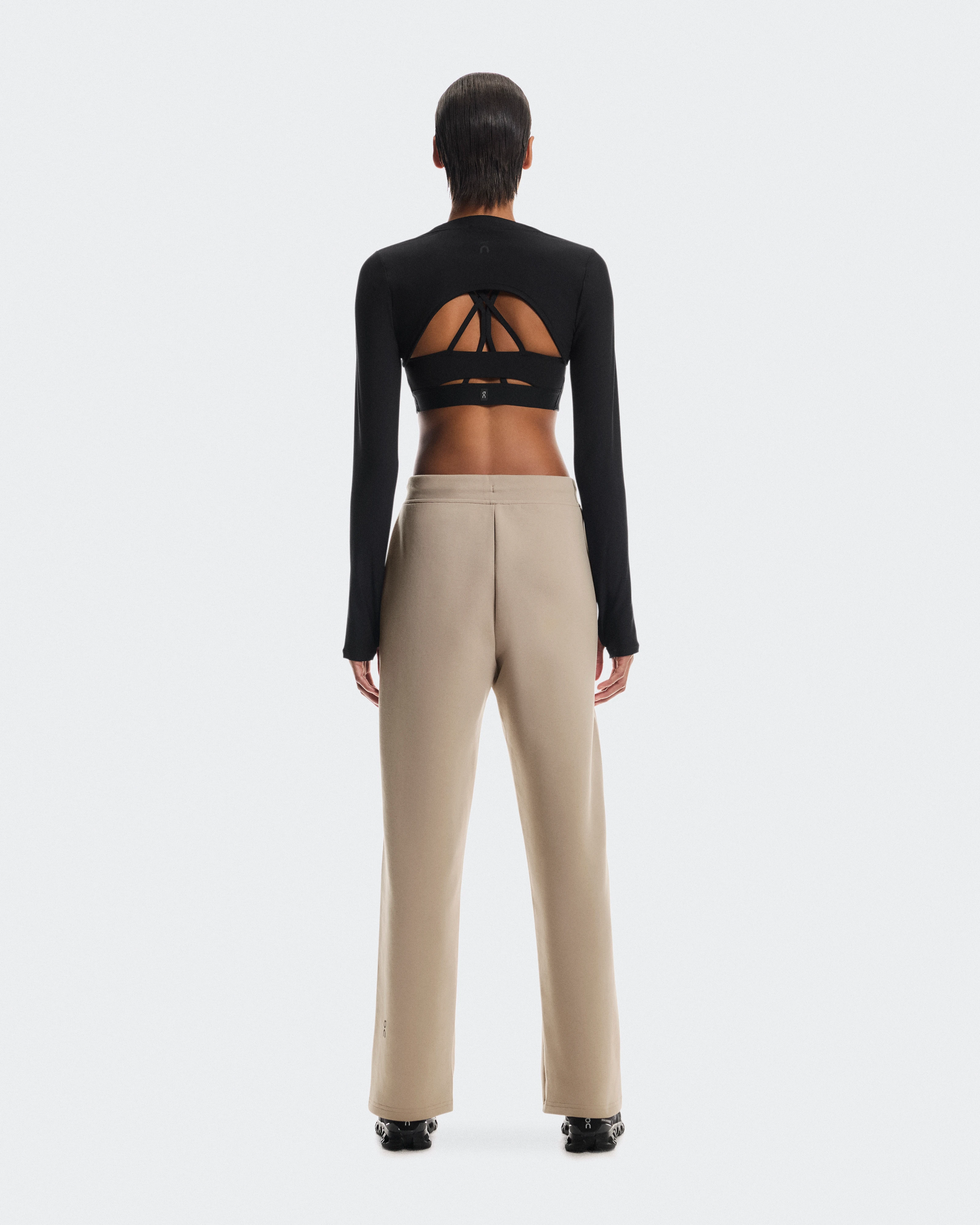 On Focus Tech Sweatpants Desert Femme Pantalons