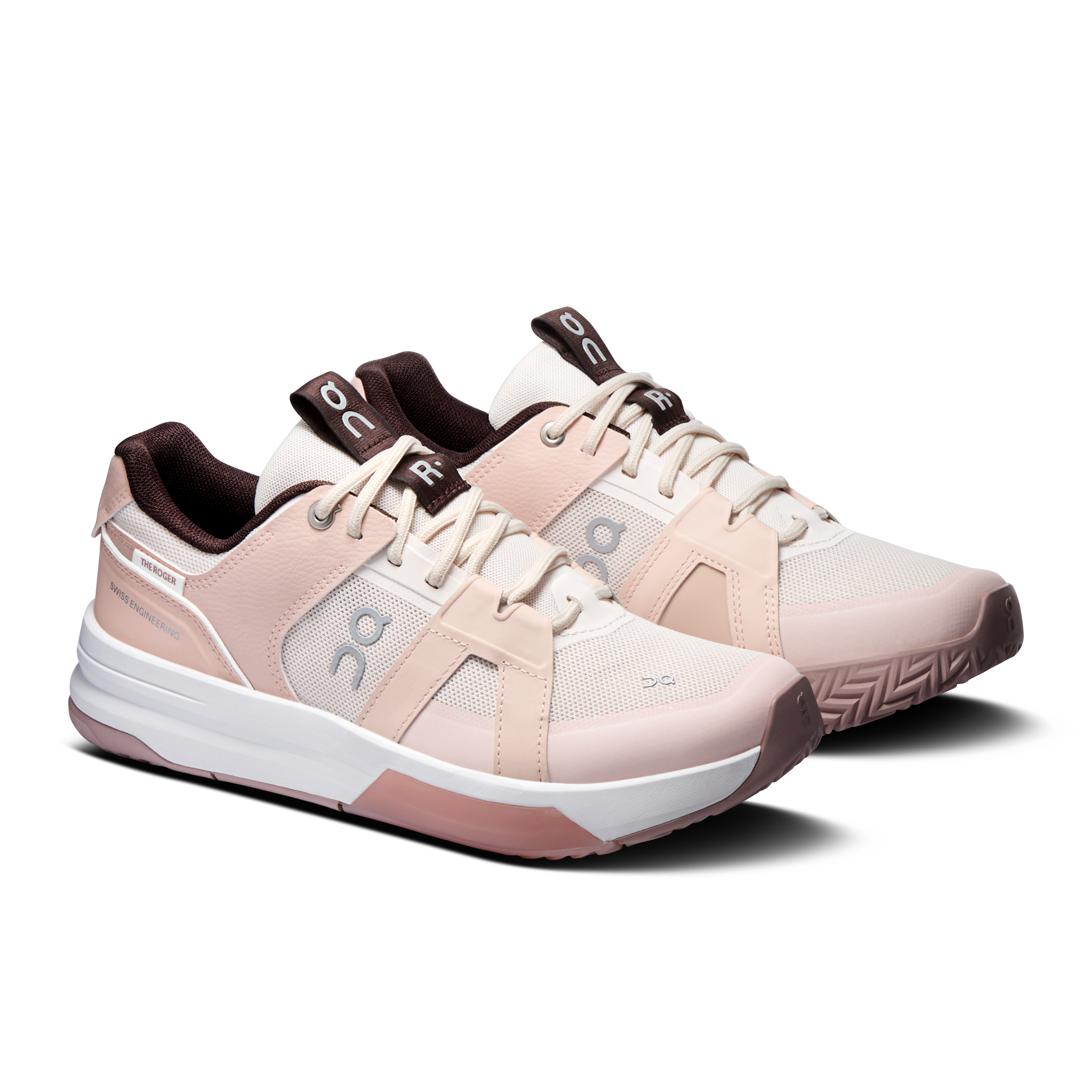 On THE ROGER Clubhouse Pro 2 Clay Oyster & Doe Femme Tennis Chaussures