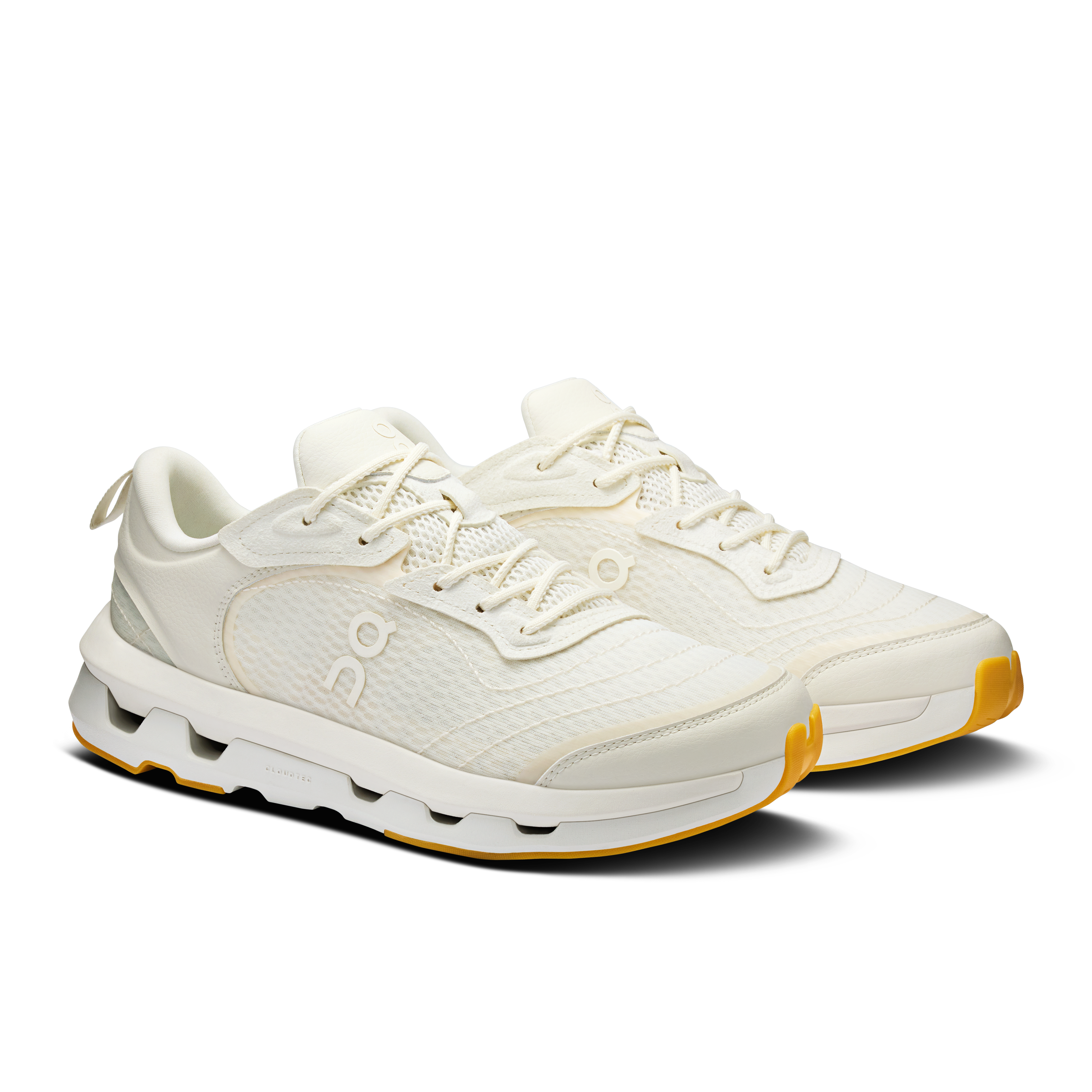 On Cloudzone Moon Ivory & Ivory Femme Active Life Chaussures