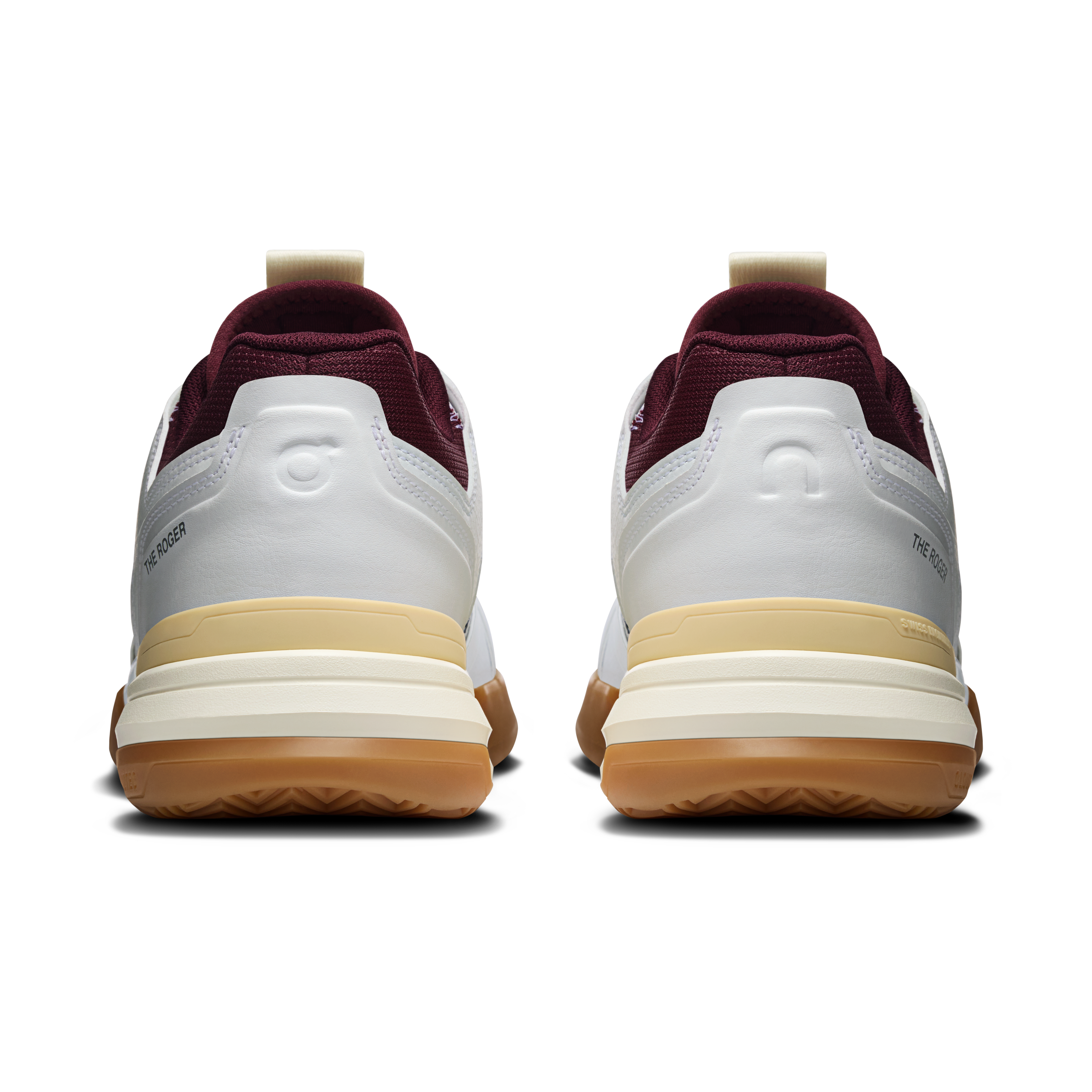 On THE ROGER Clubhouse Pro White & Ivory Femme Tennis Chaussures