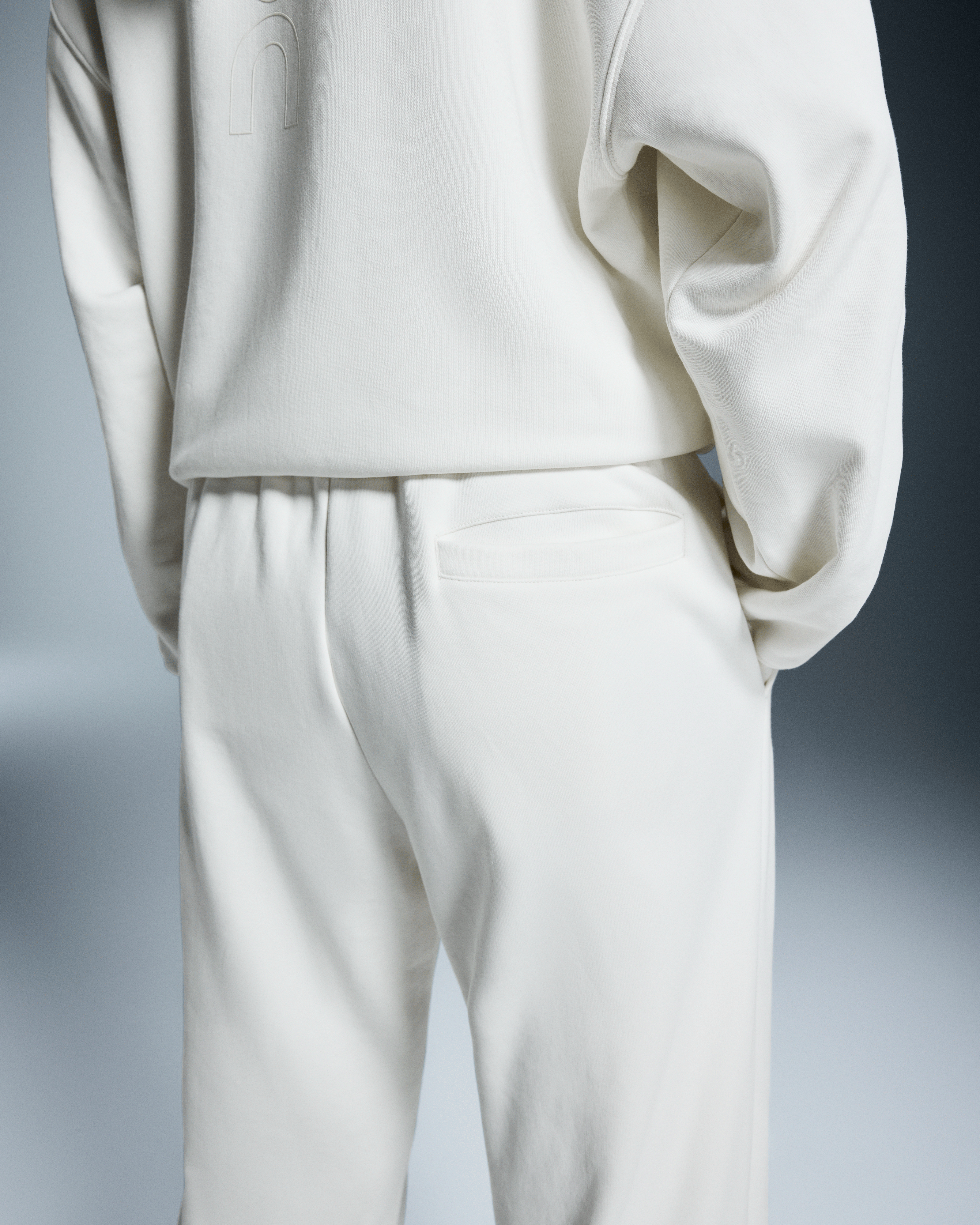 On Open Club Pants White Homme Pantalons