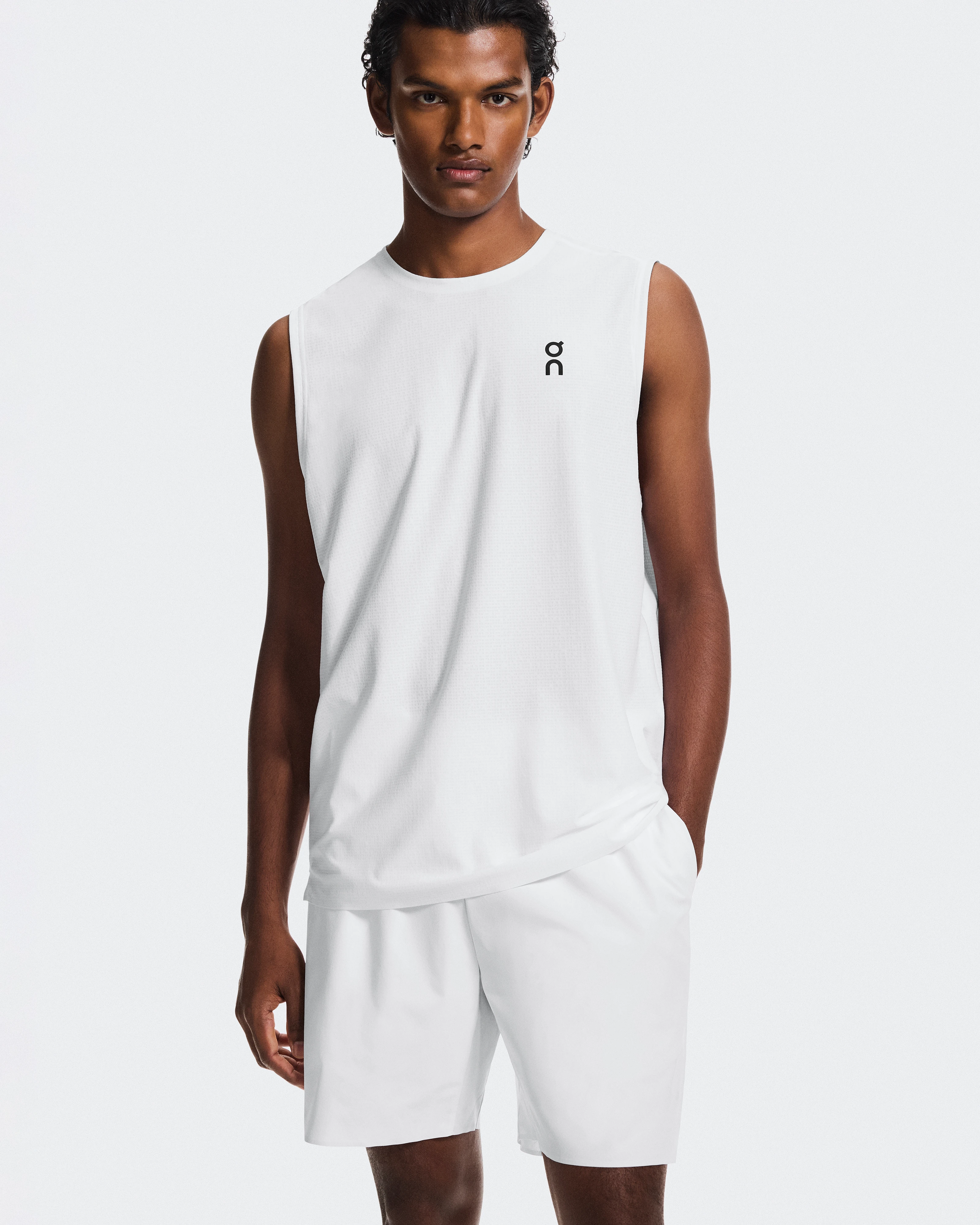 On 7" Court Shorts White Homme Shorts