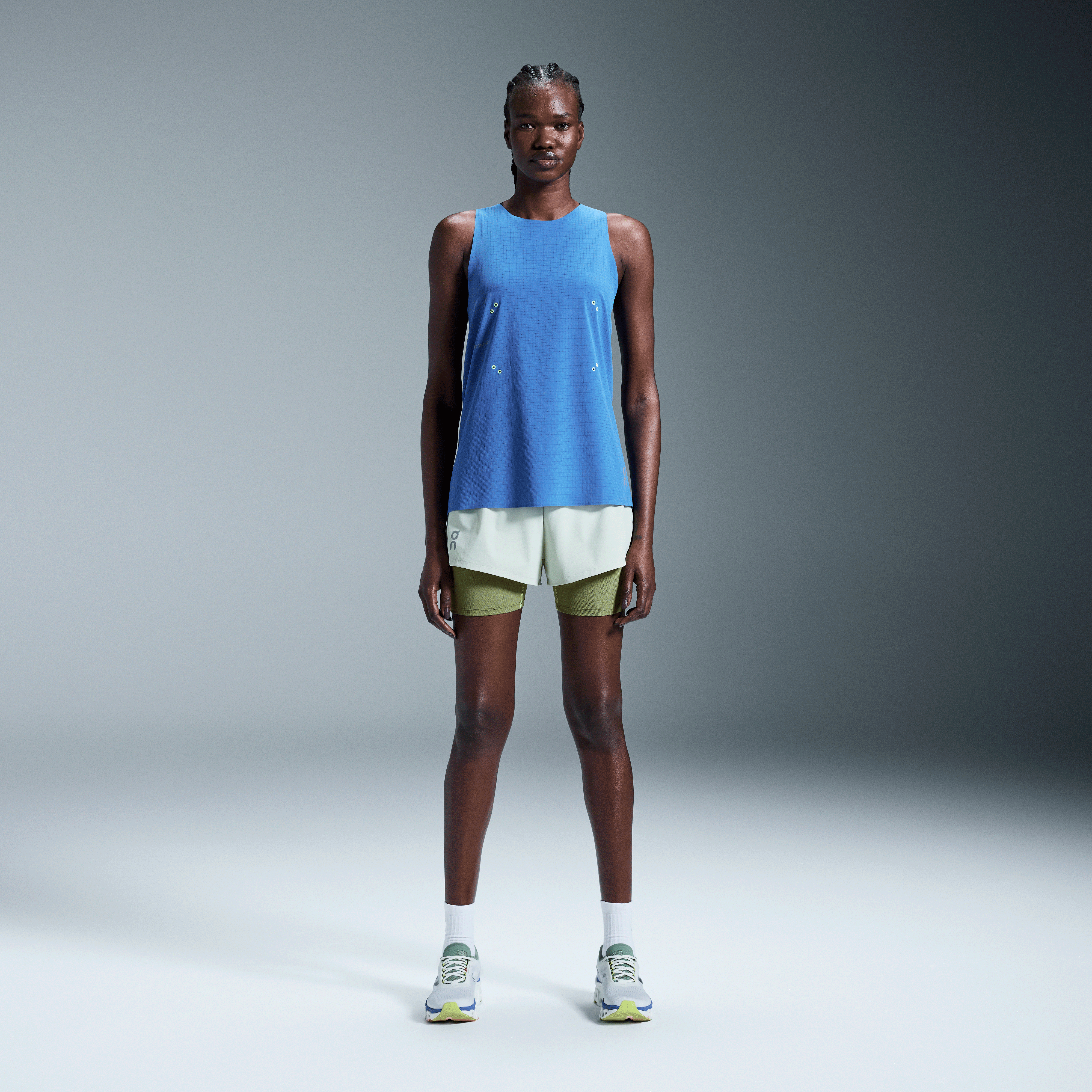 On Pace Shorts DISTANCE Chalk Femme – Légèreté, respirabilité, running Shorts