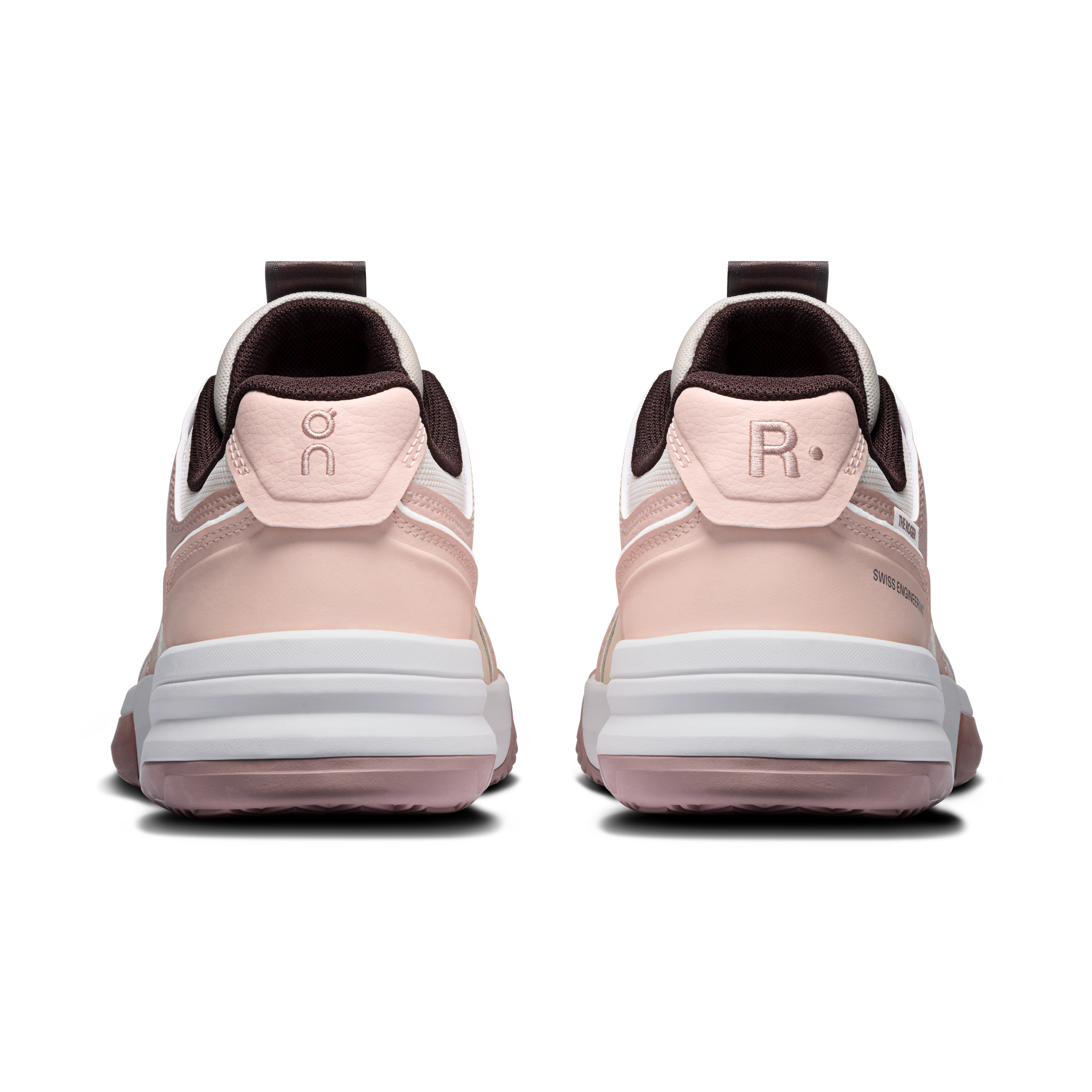 On THE ROGER Clubhouse Pro 2 Clay Oyster & Doe Femme Tennis Chaussures