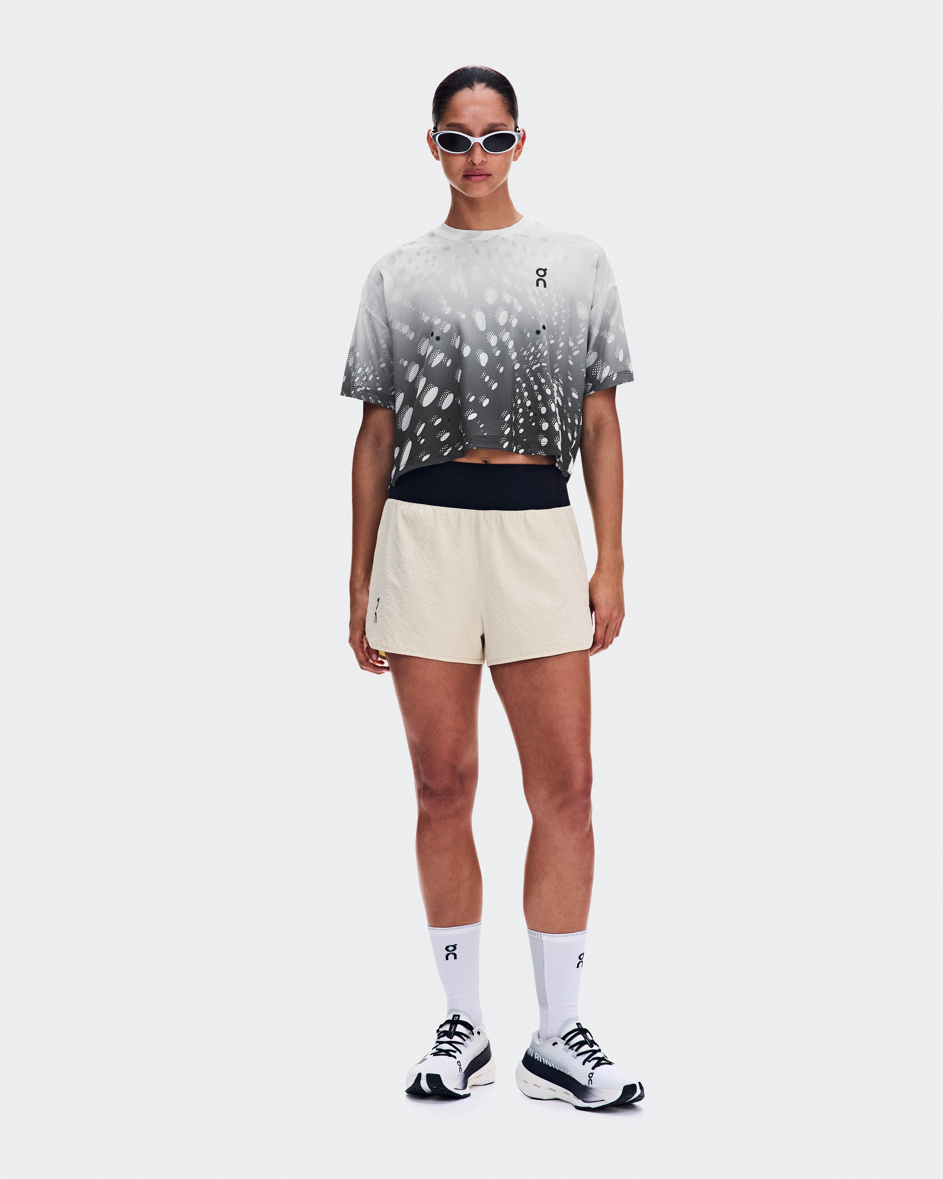 On Performance Volt-T Espresso Femme Hauts et t-shirts