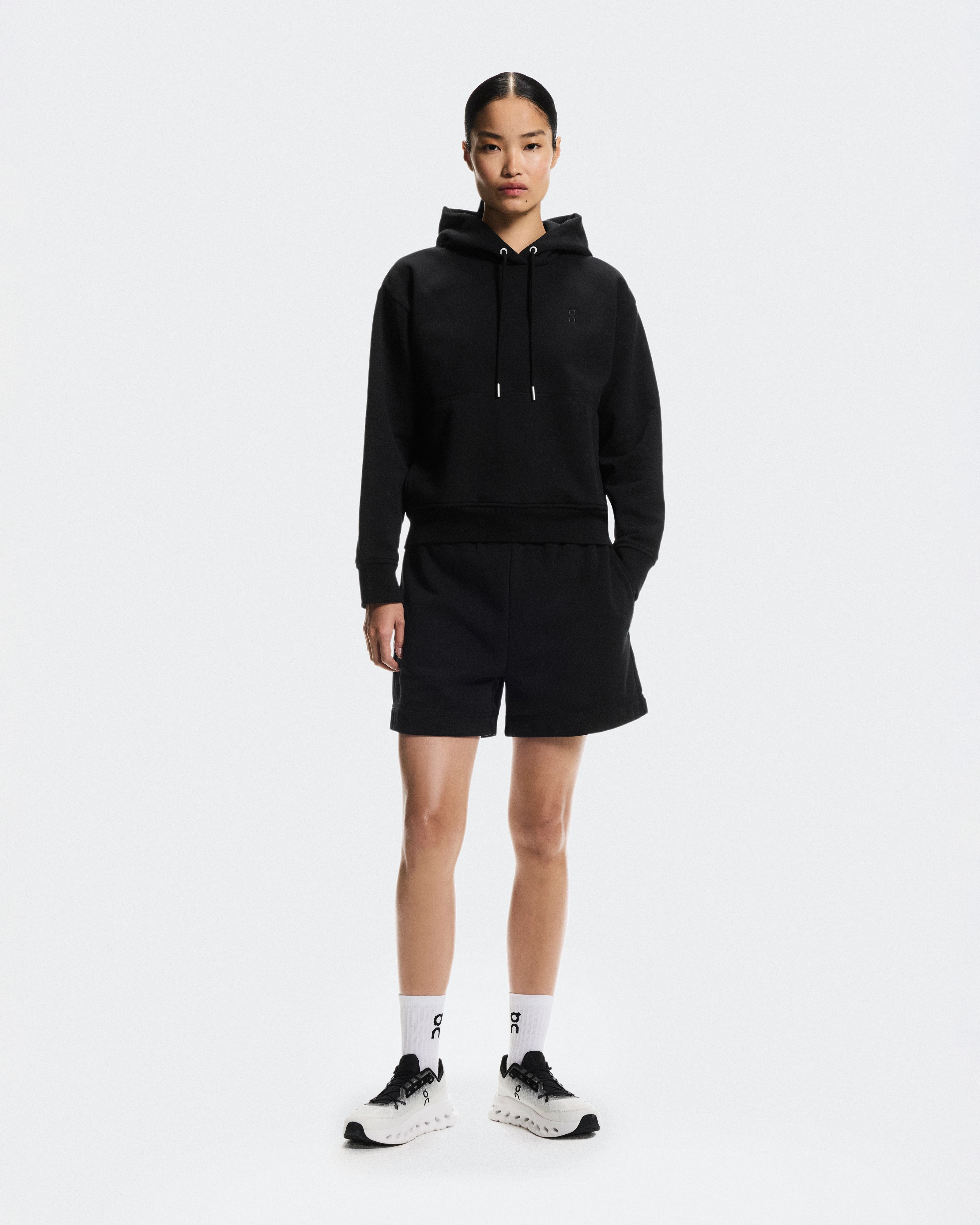 On Club Collective Hoodie Black Femme Sweats à capuche et sweats
