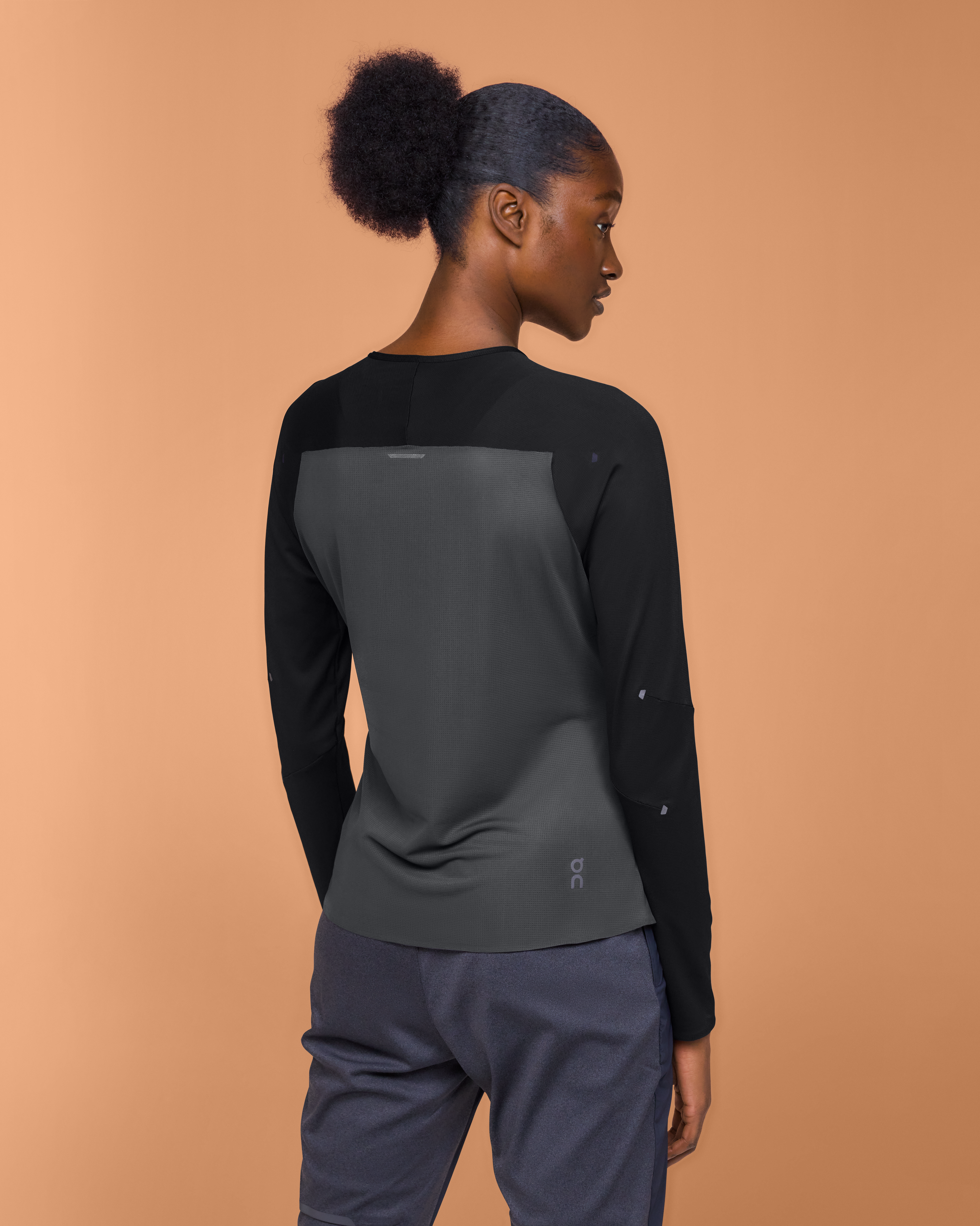 On Performance Long-T Black & Eclipse Femme Hauts et t-shirts