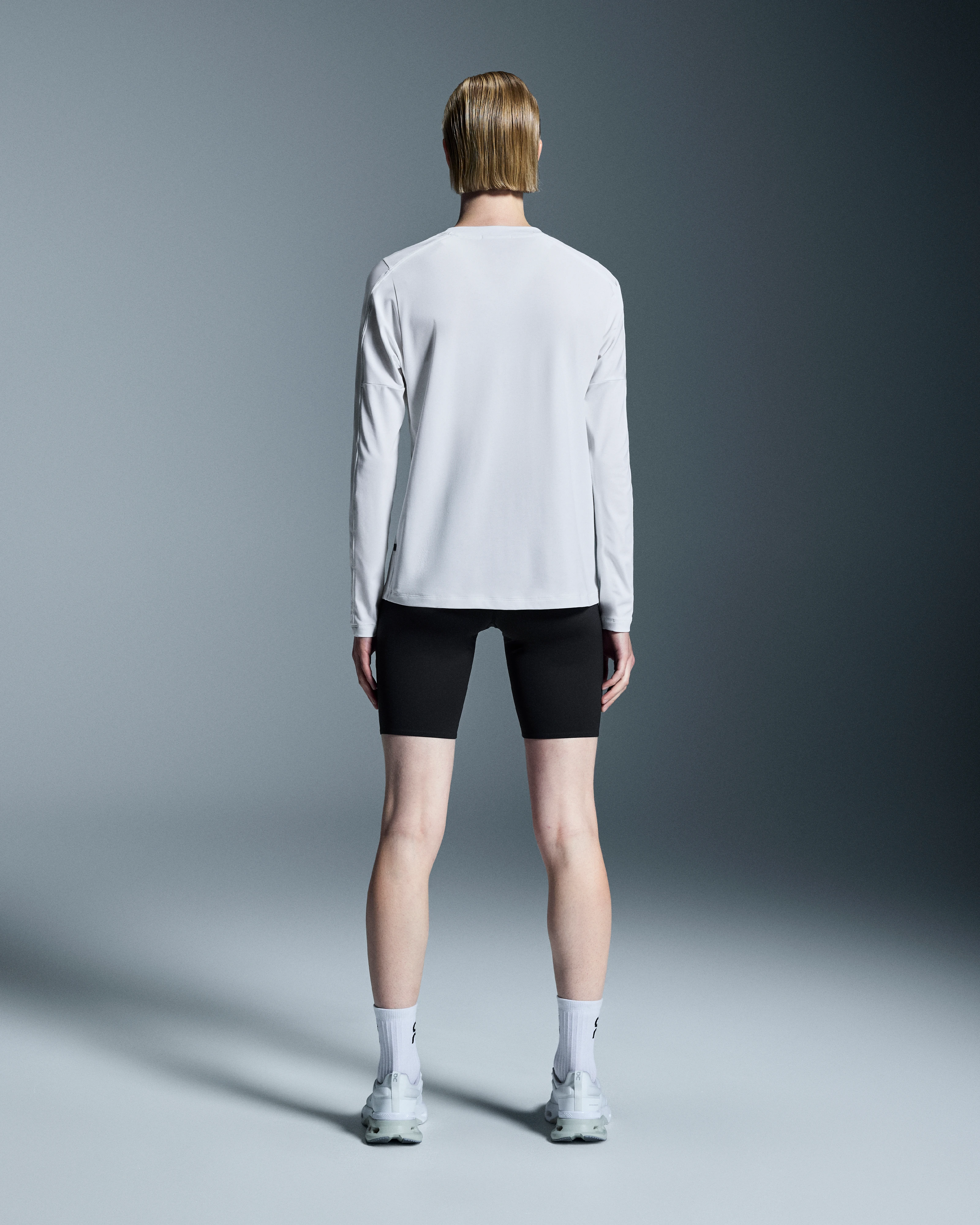 On Focus Long-T White Femme Hauts et t-shirts