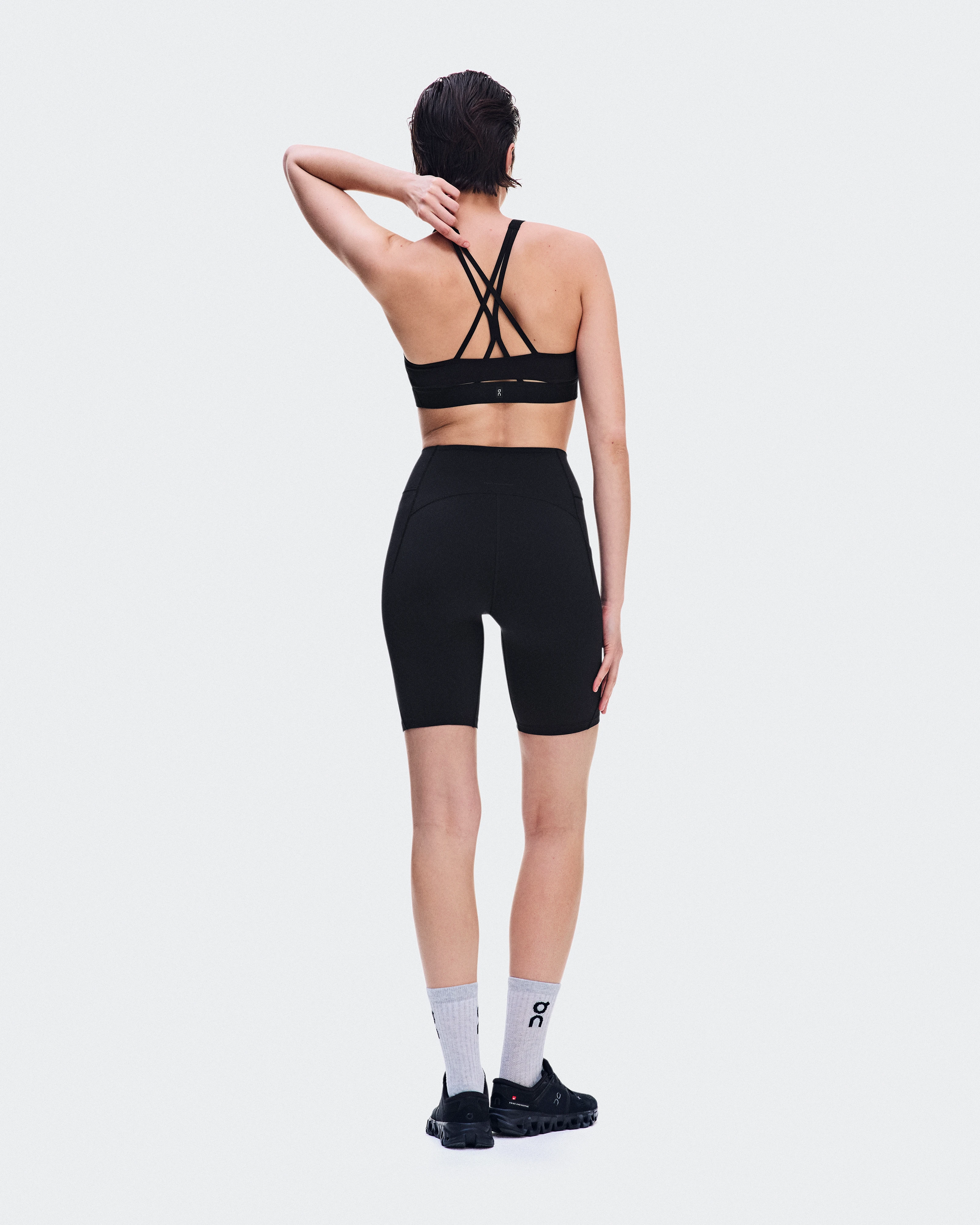 On Studio Leggings Short Black Femme Leggings