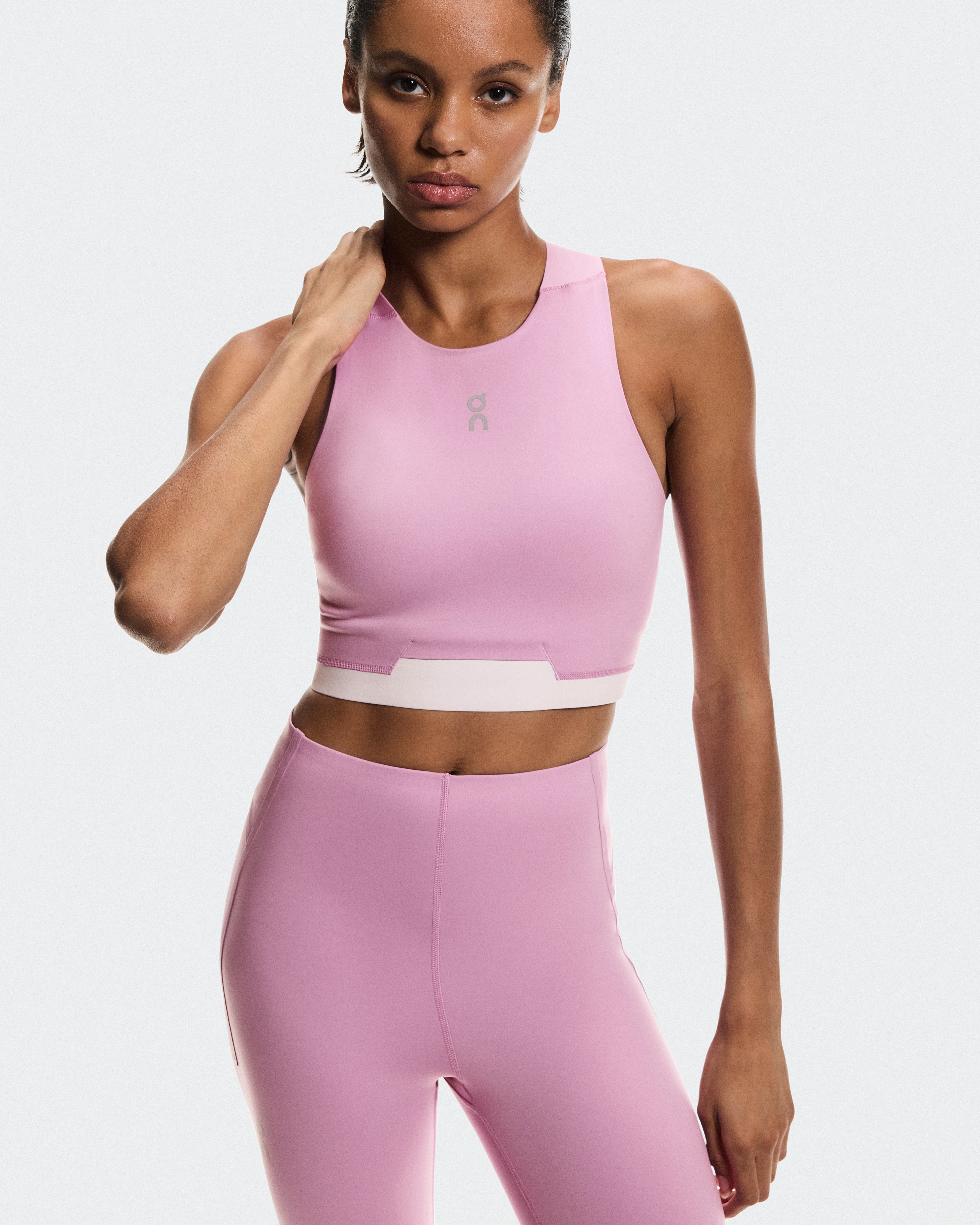 On Train 2-in-1 Crop Sakura Femme Hauts et t-shirts